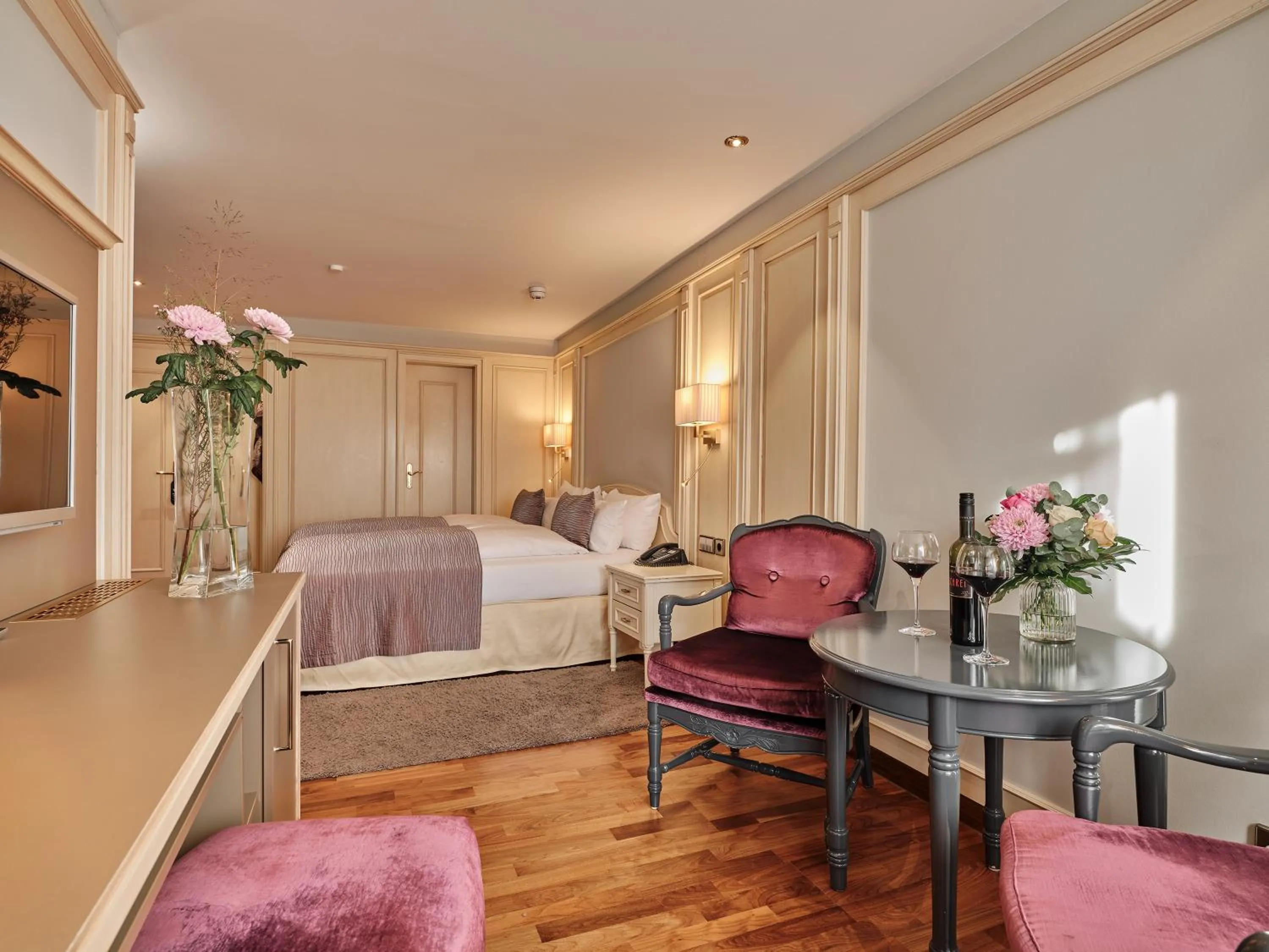 Photo of the whole room in Hotel Reppert