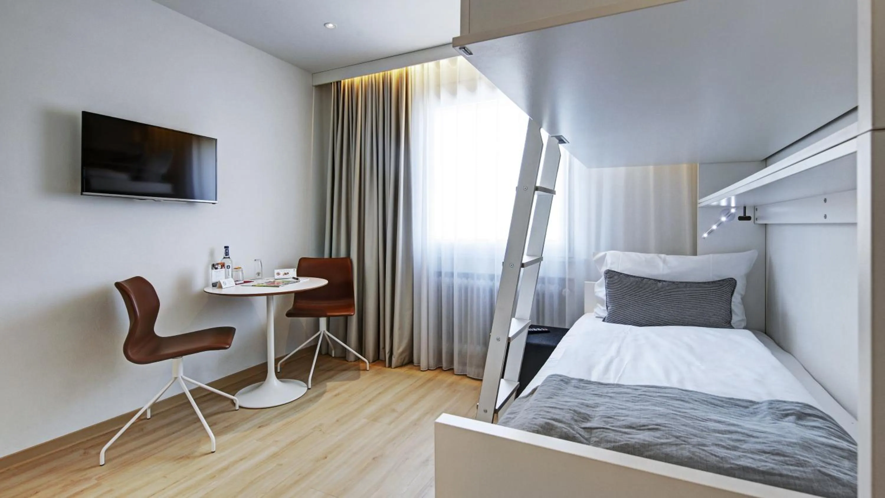 TV and multimedia, Bed in Hotel am Engelberg