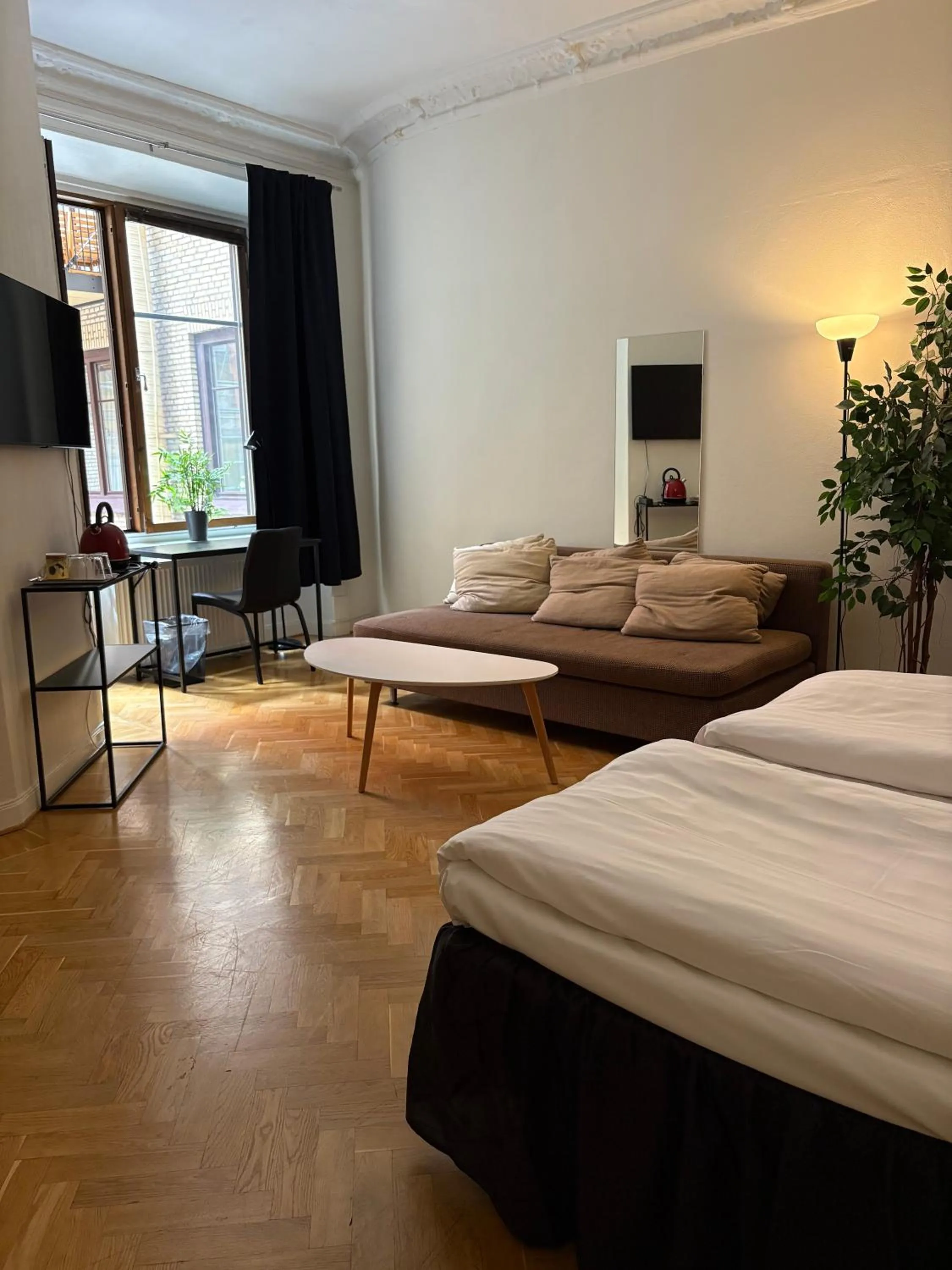 Photo of the whole room, Bed in Hotel Lemonade