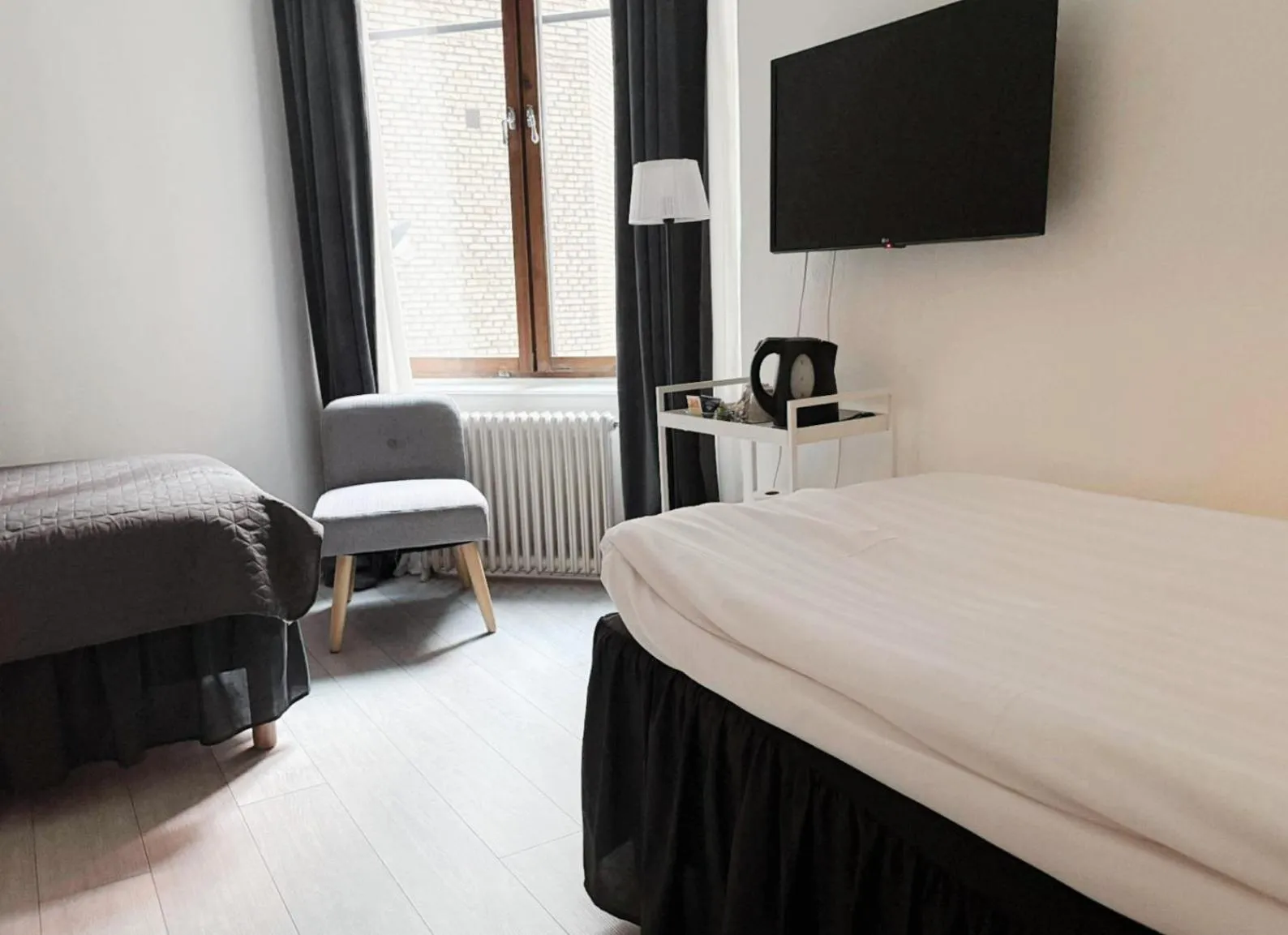 Photo of the whole room, Bed in Hotel Lemonade