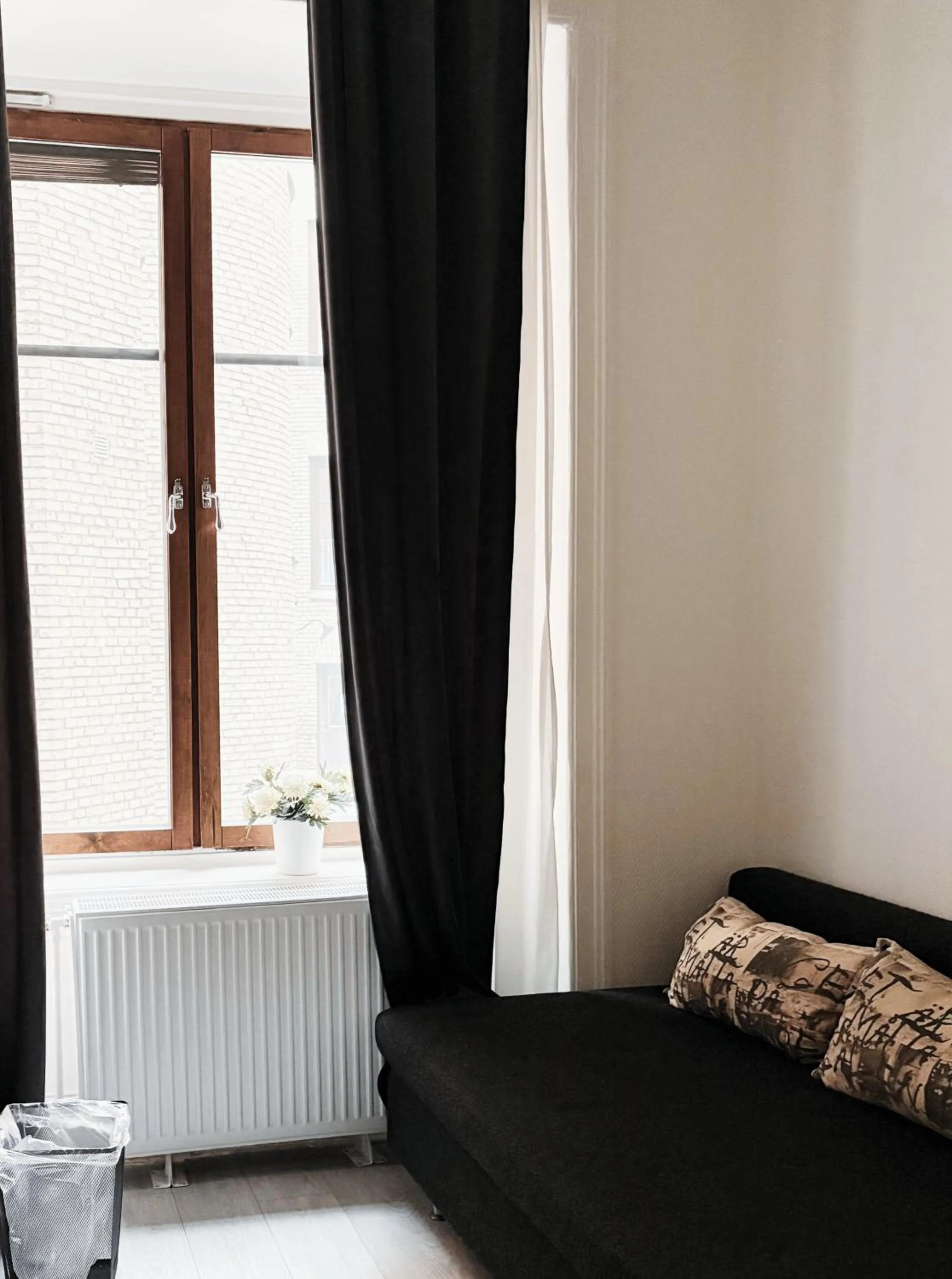 Photo of the whole room in Hotel Lemonade