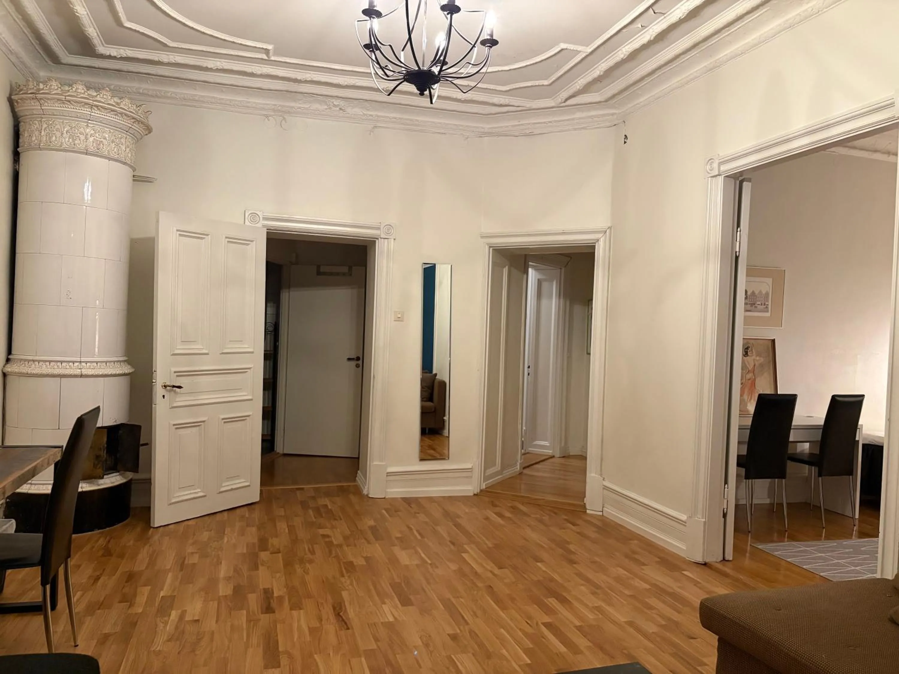 Photo of the whole room in Hotel Lemonade