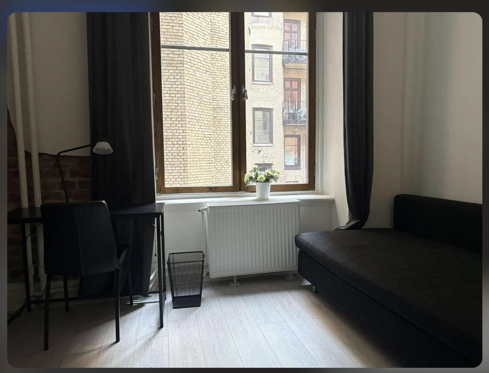 Photo of the whole room in Hotel Lemonade