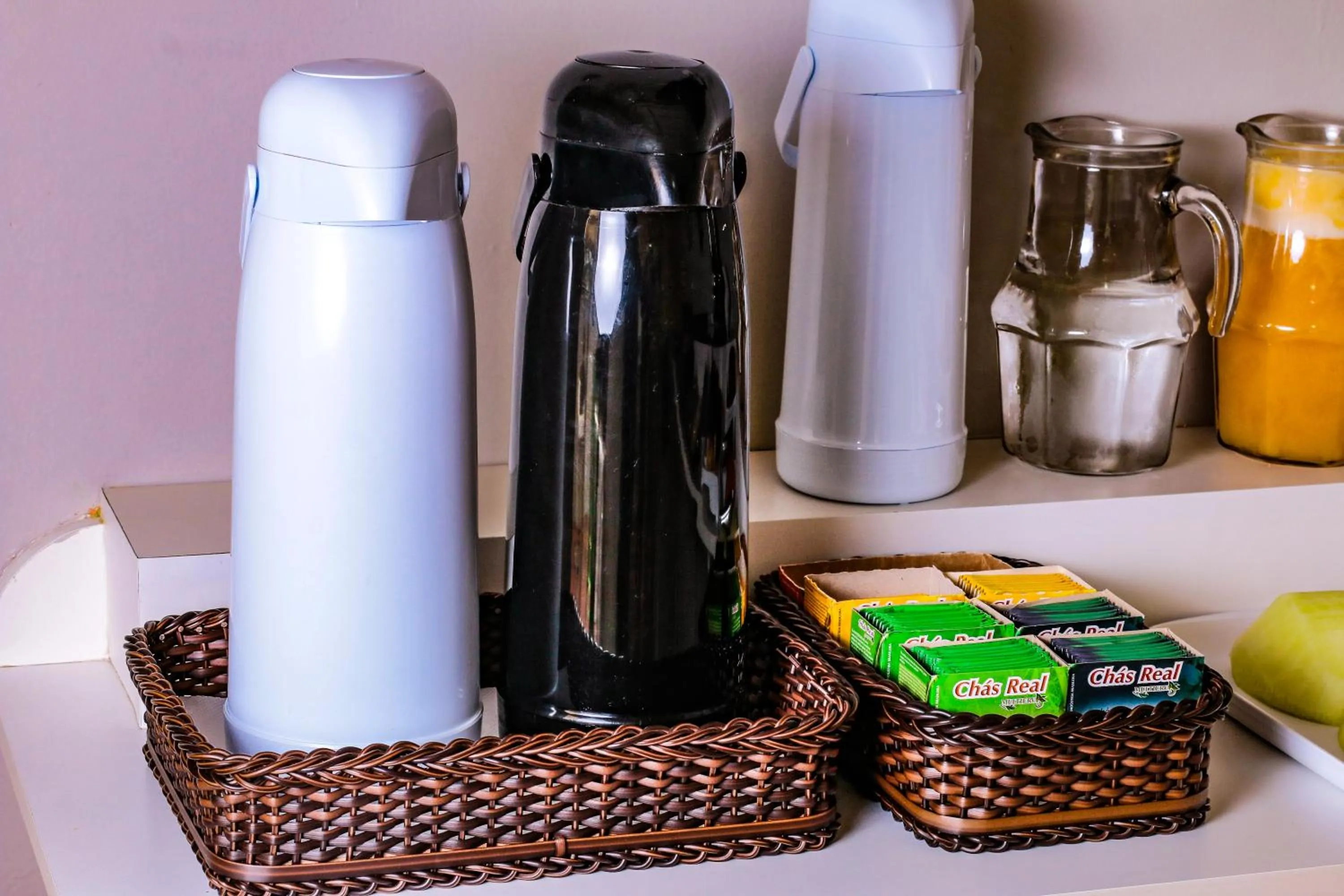 Breakfast in Esquina Batel - Hotel Econômico