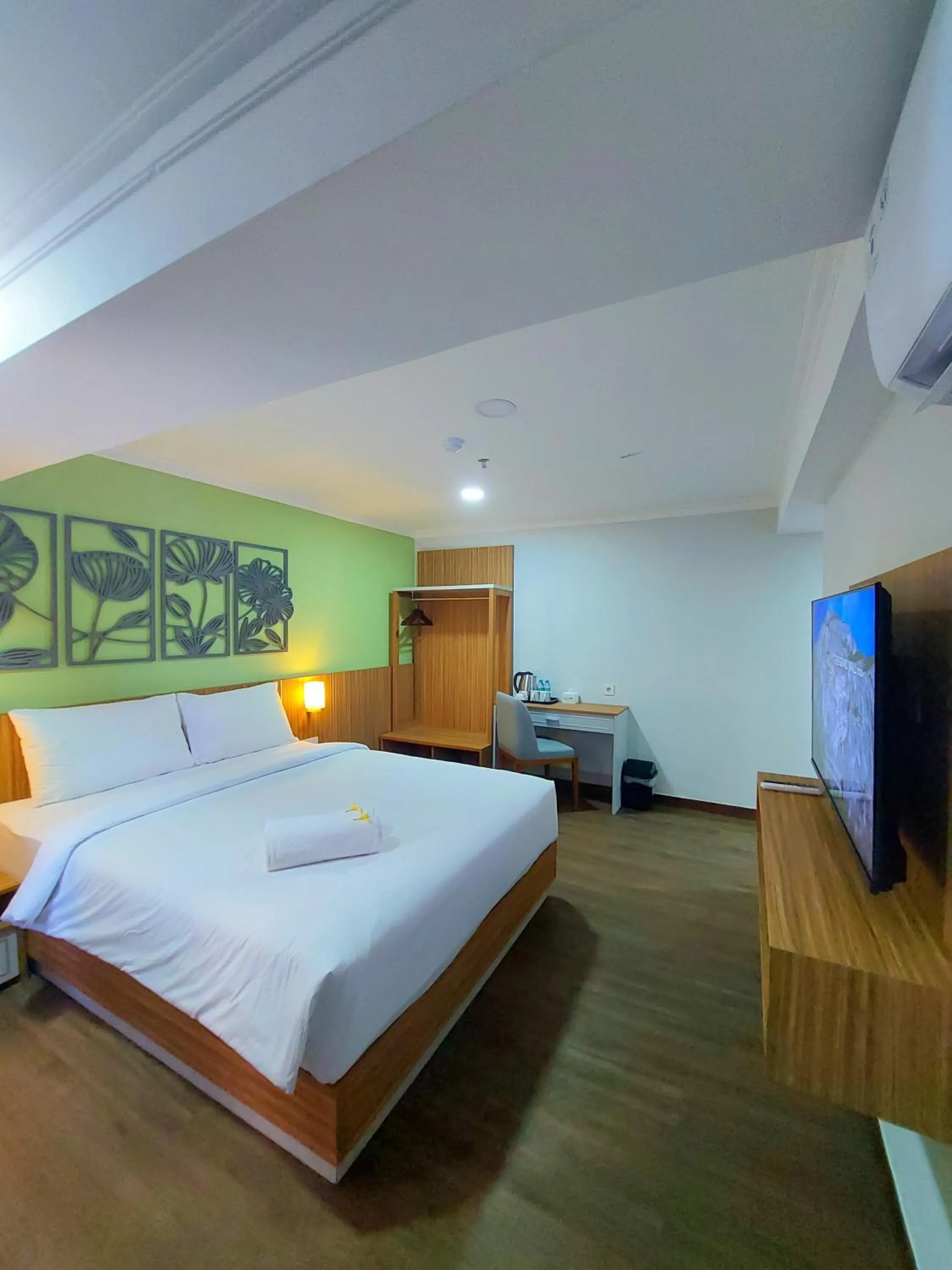 Bed in Country Heritage Hotel