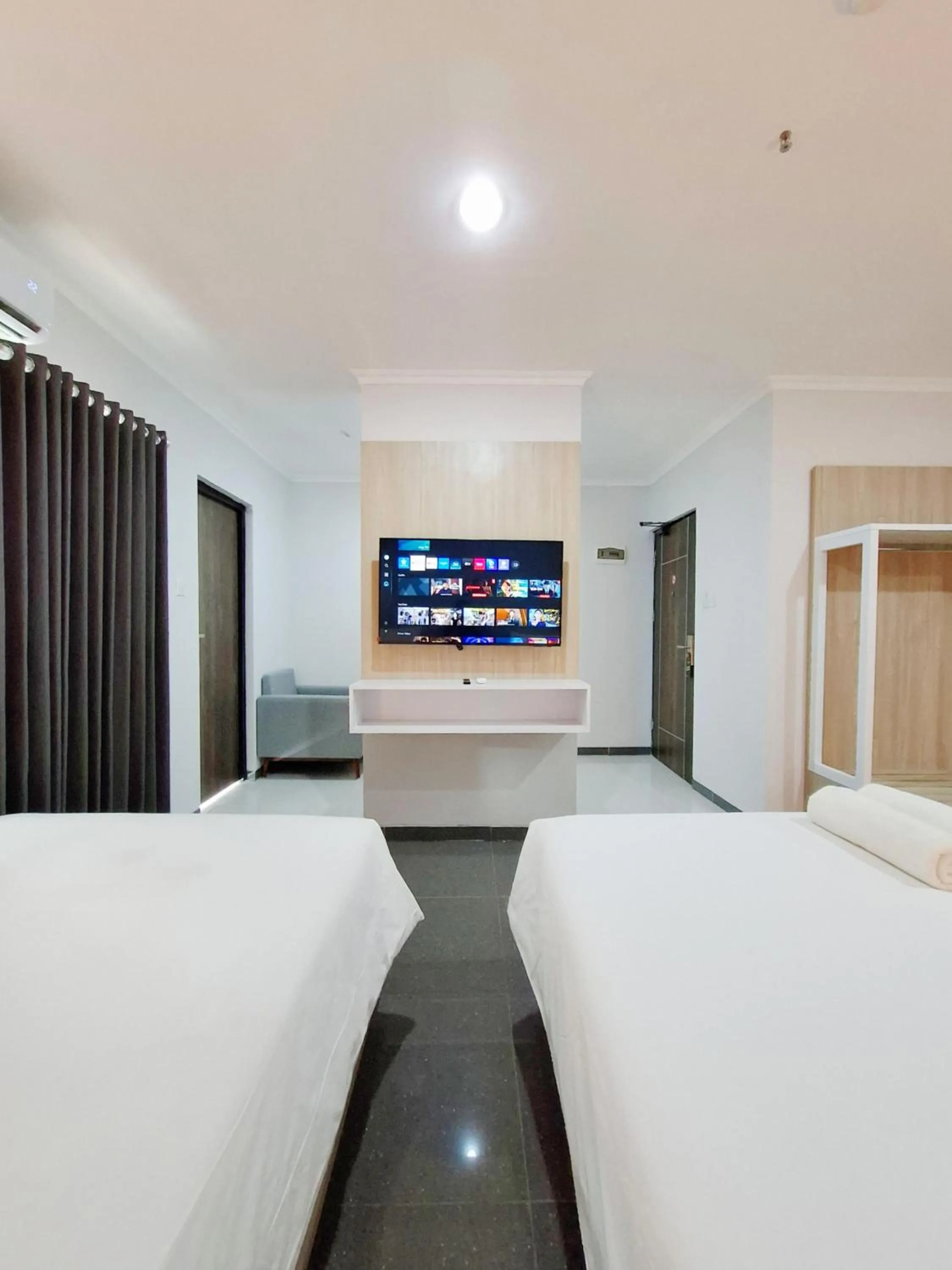 Bed in Country Heritage Hotel