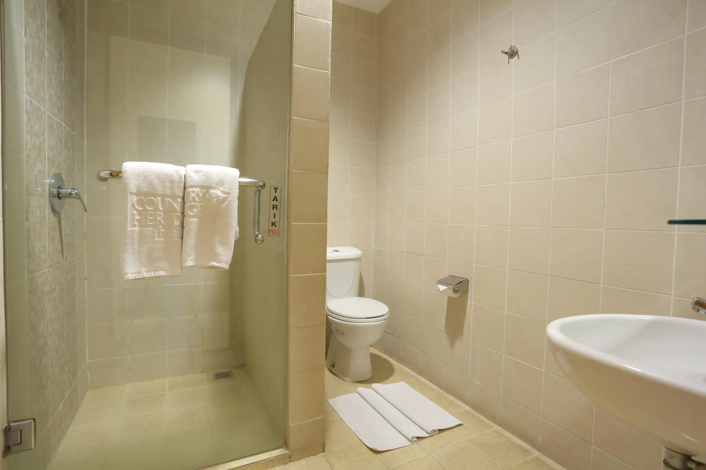Bathroom in Country Heritage Hotel