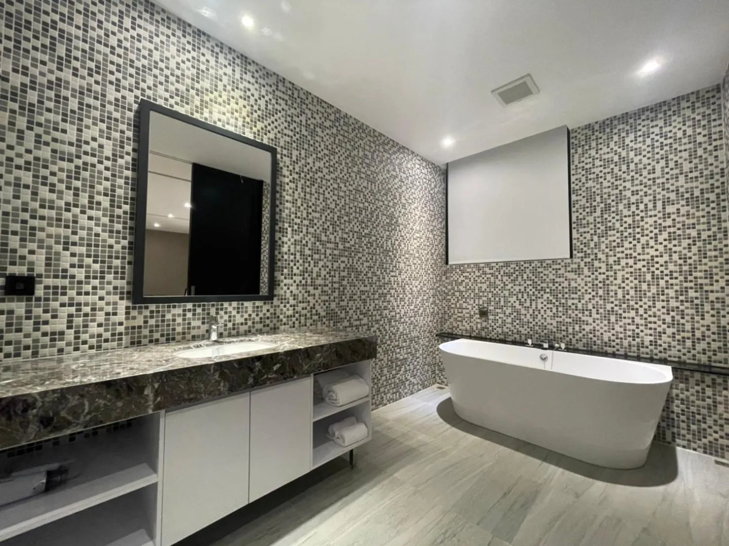 Bathroom in Motel Lin