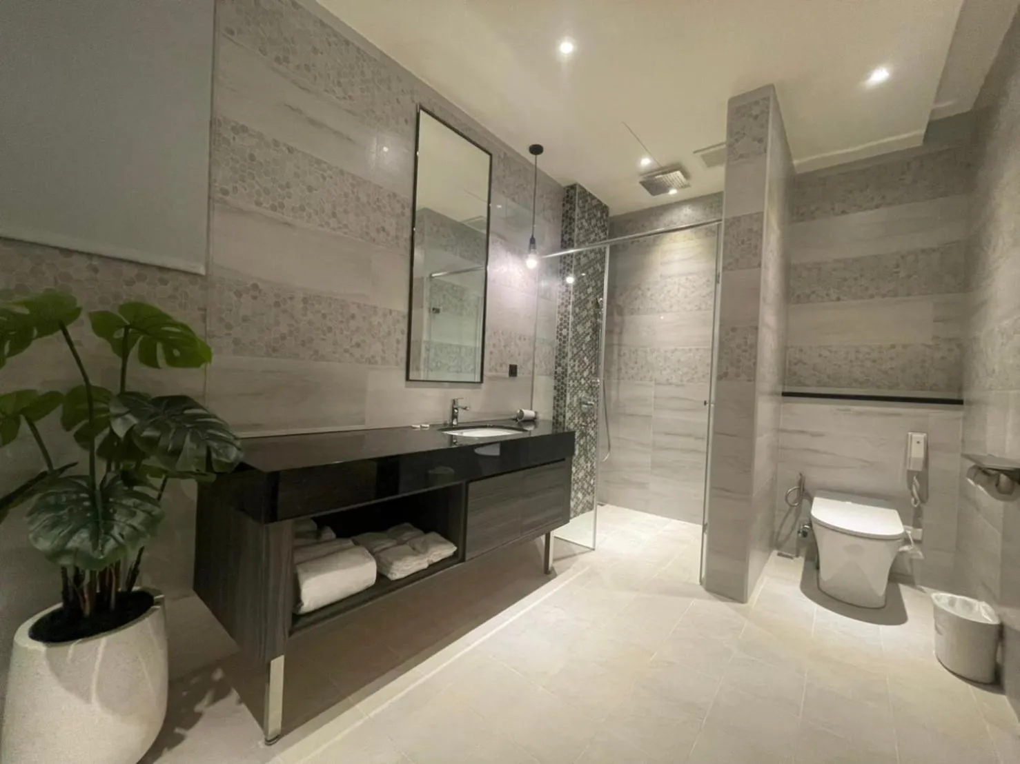 Bathroom in Motel Lin