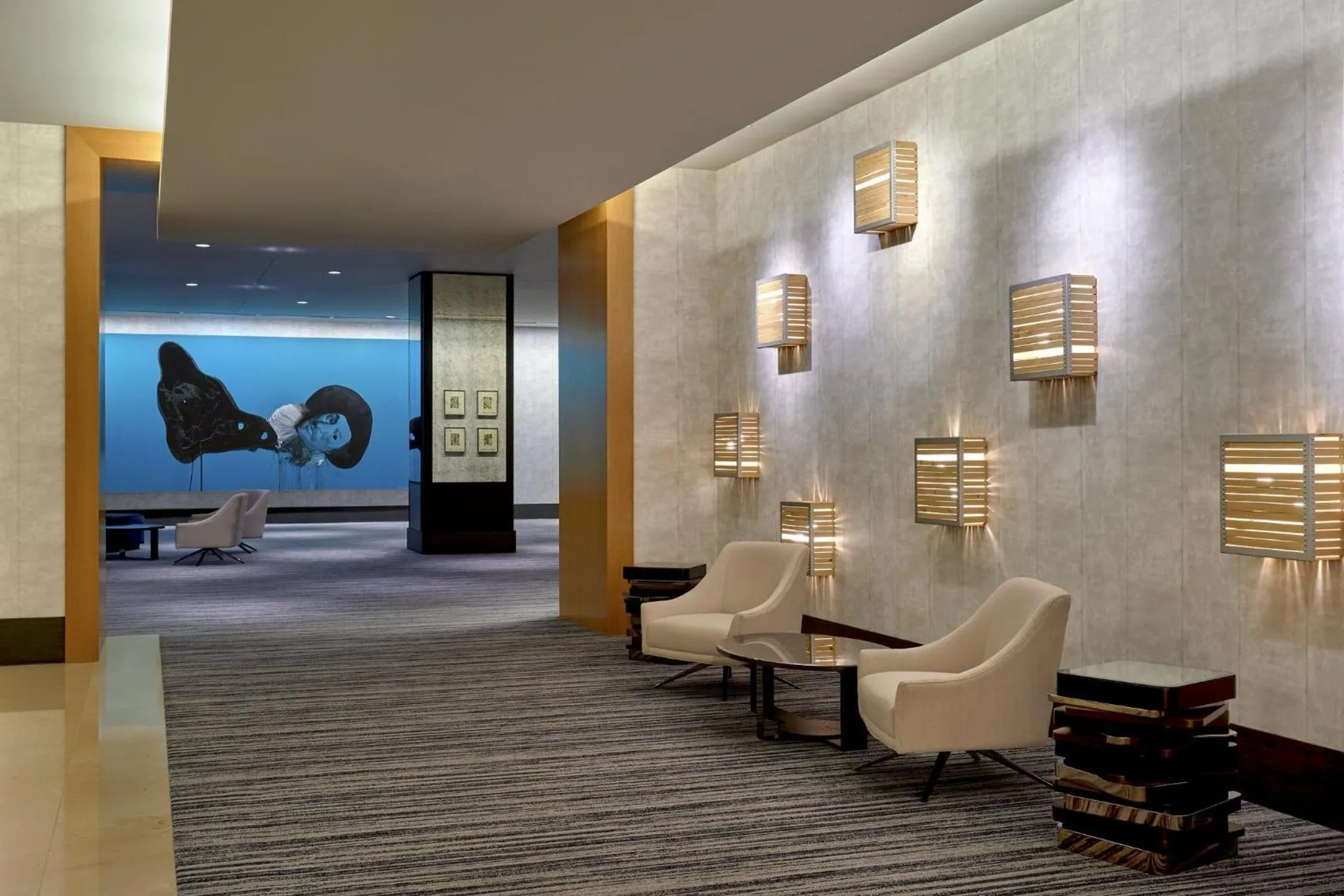 Meeting/conference room in Loews Chicago O'Hare Hotel