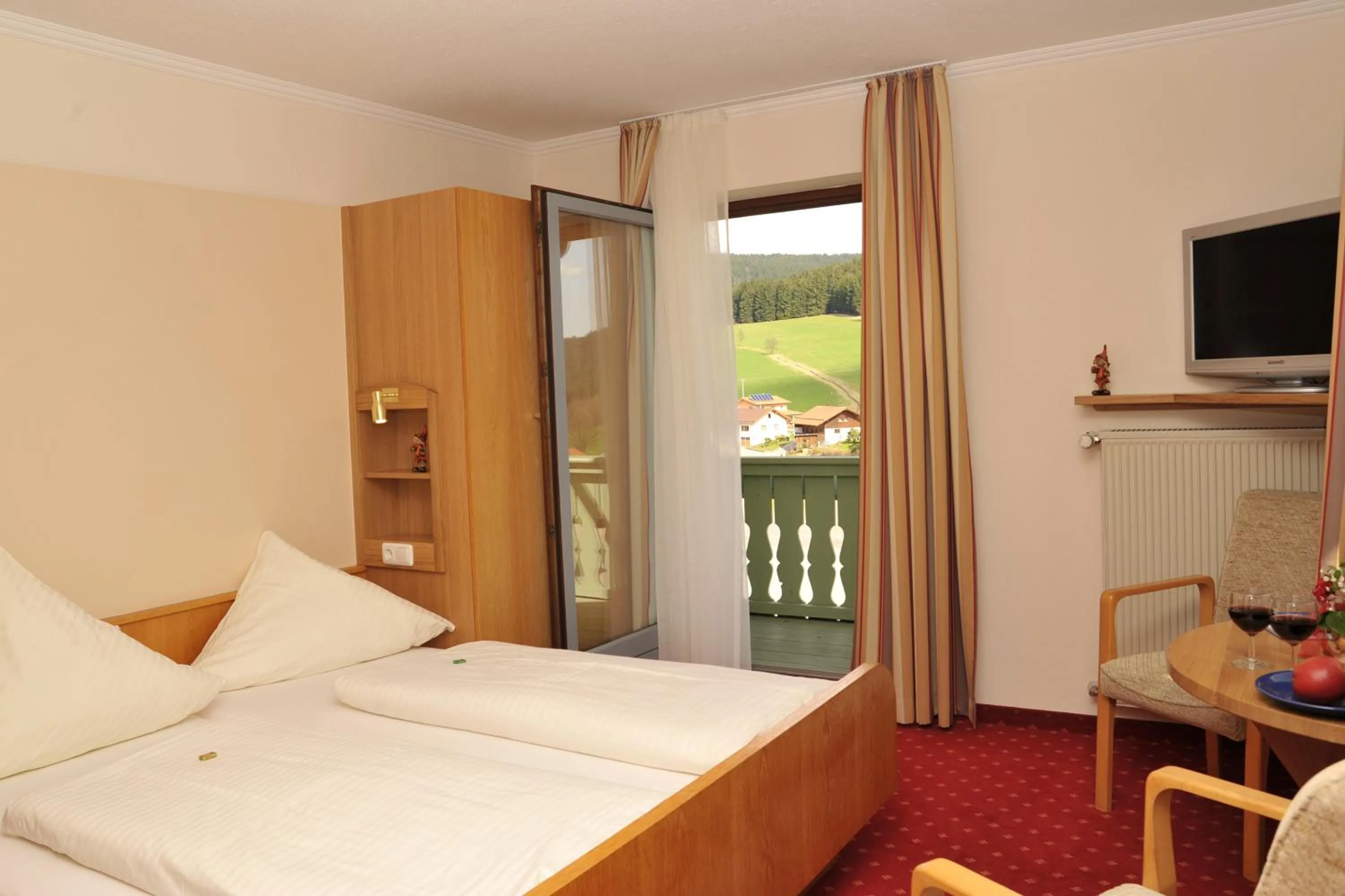 Photo of the whole room in Gasthof Reiner