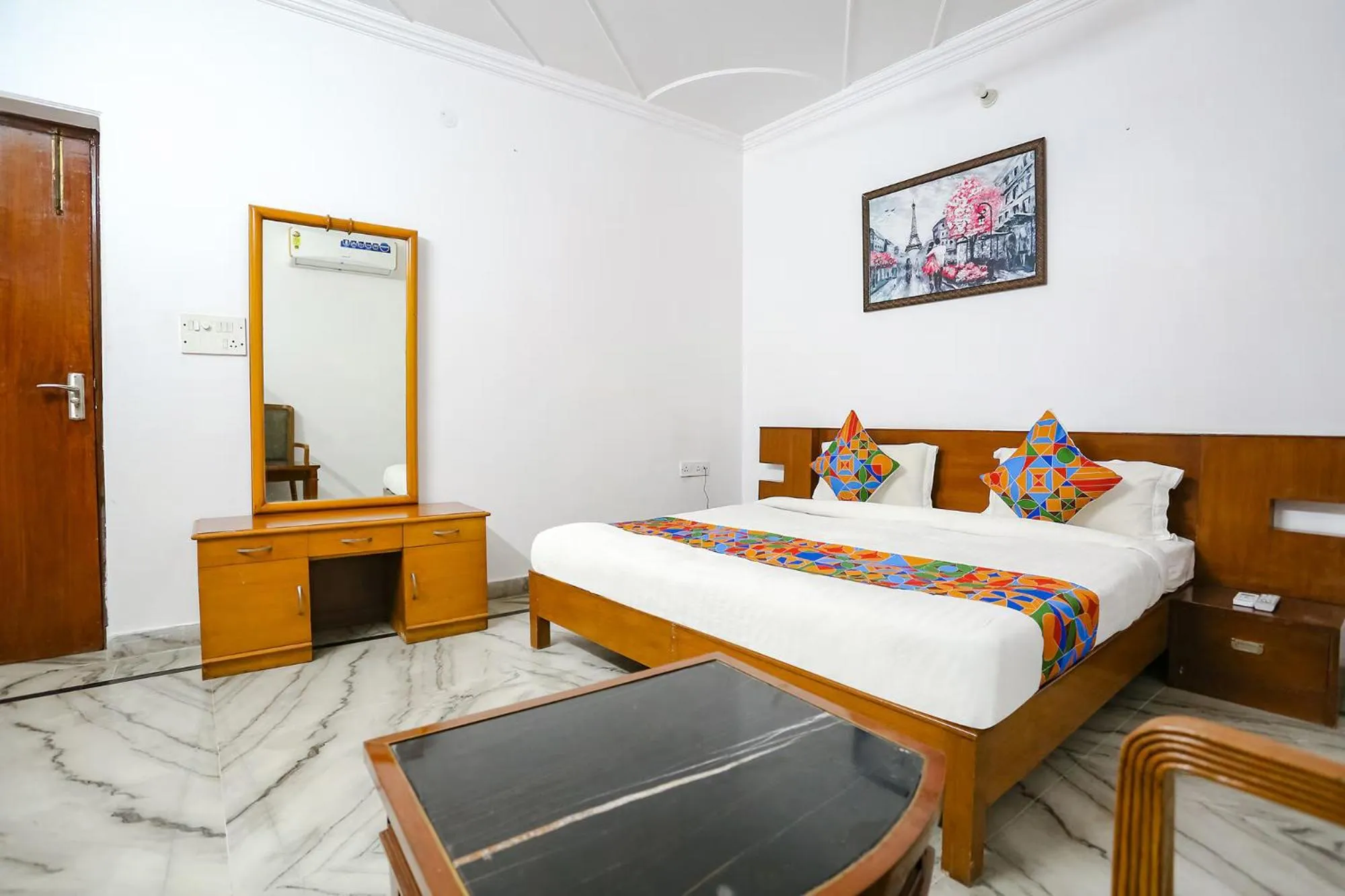Bed in FabHotel Premium Rooms - Nr Yashobhoomi Convention Centre