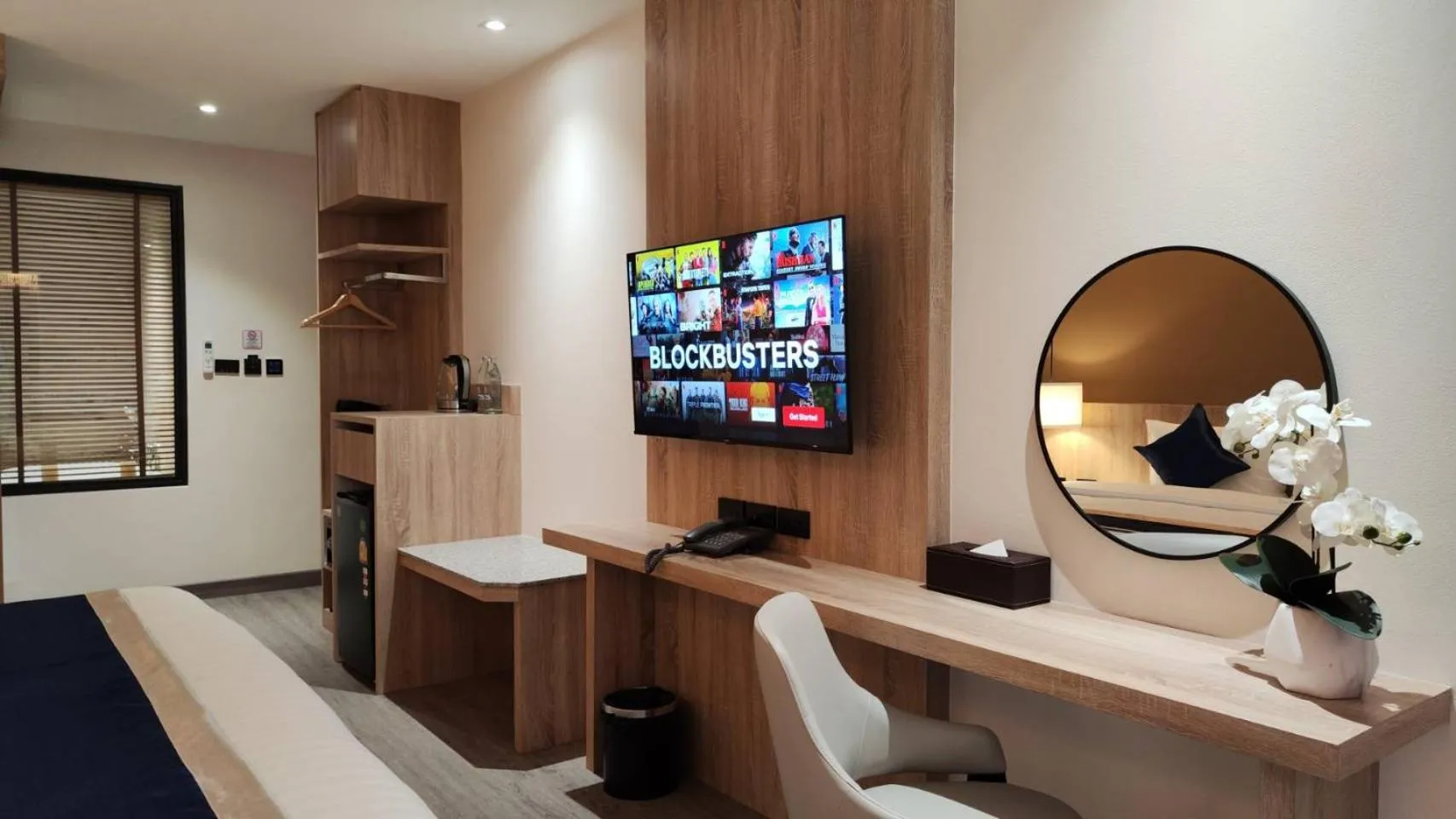 TV and multimedia in Hi Chiangmai Hotel