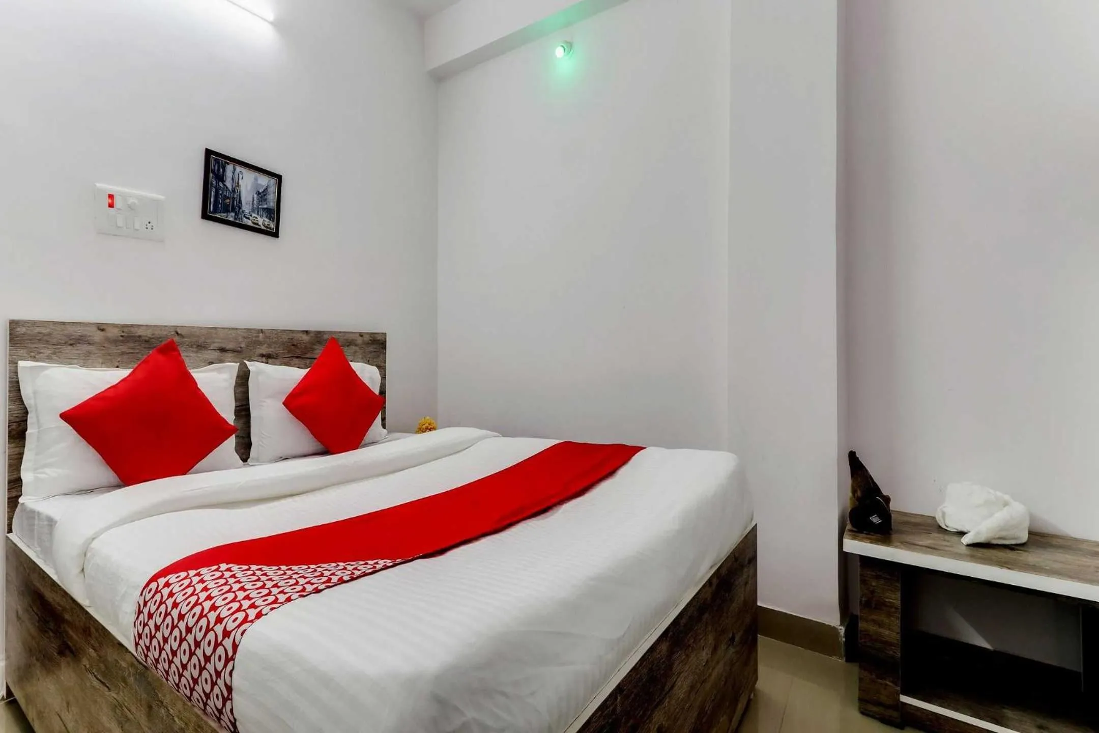 Bedroom in Super Hotel O The Radium Inn