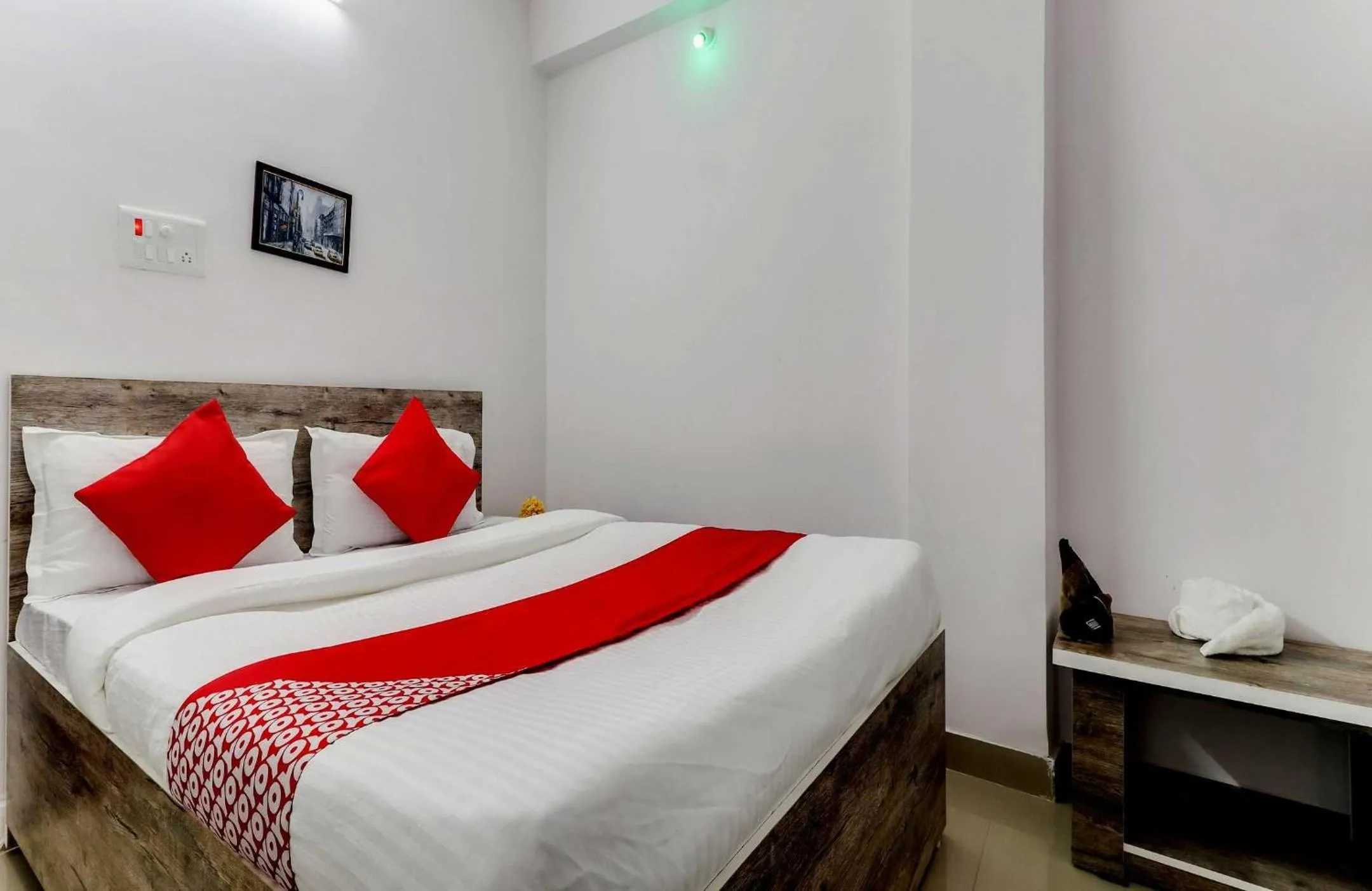 Bedroom in Super Hotel O The Radium Inn