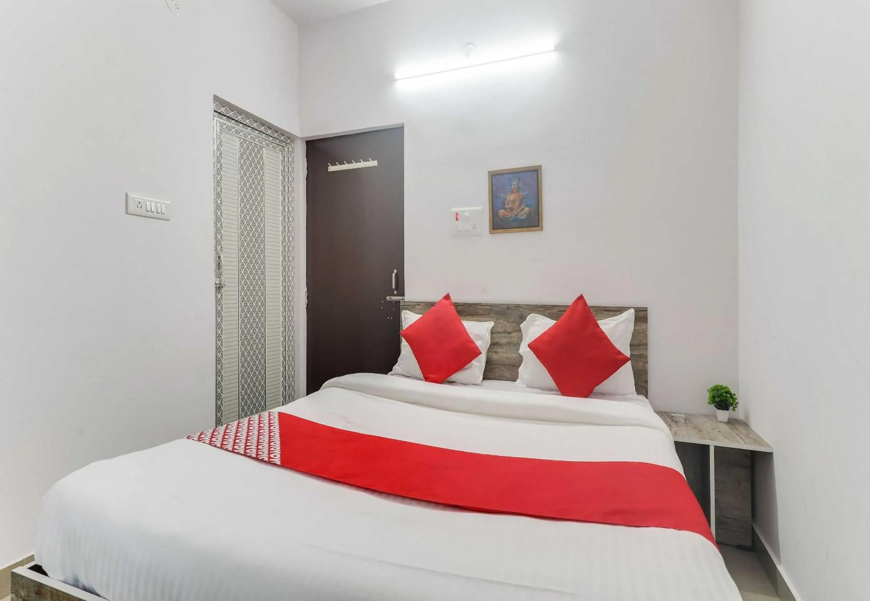 Super Hotel O The Radium Inn