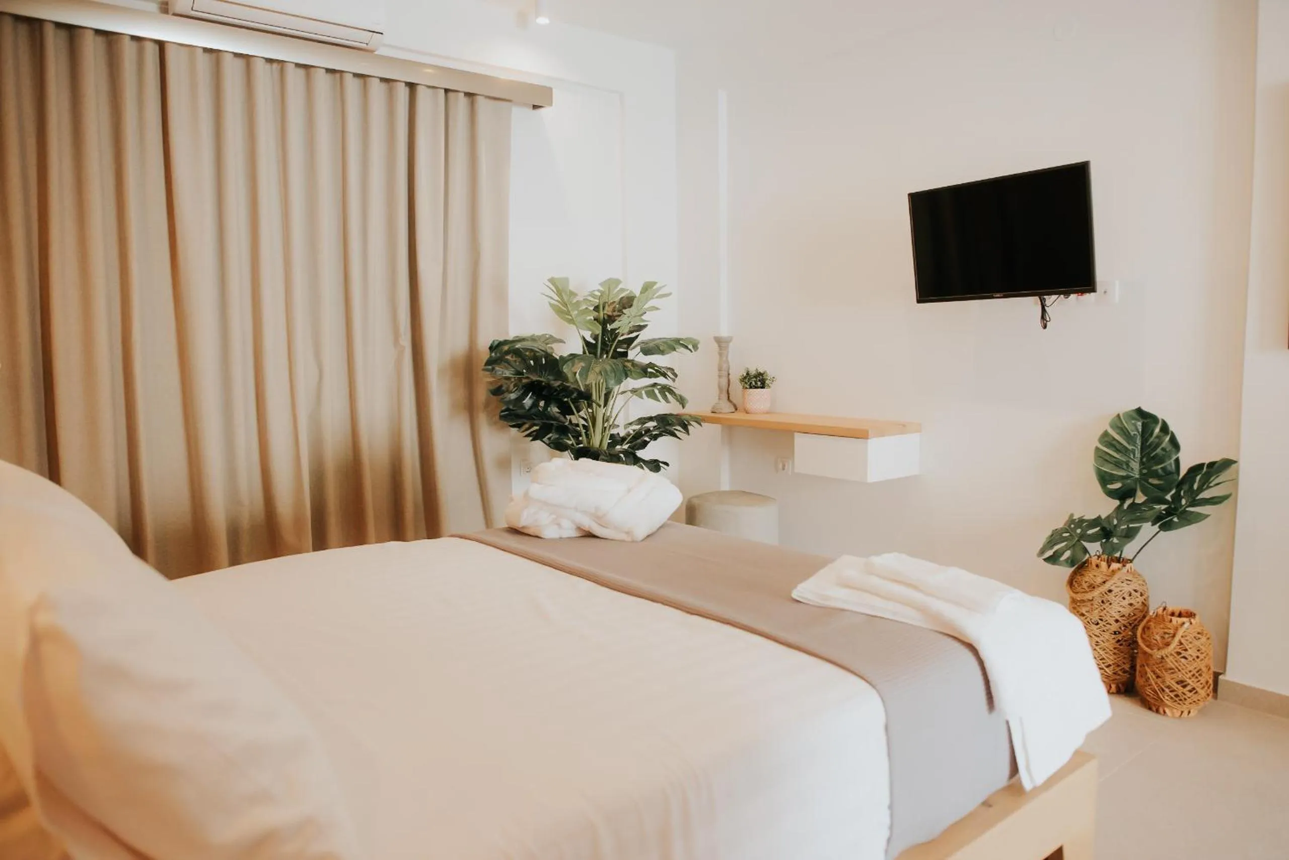 Photo of the whole room in Elia boutique hotel