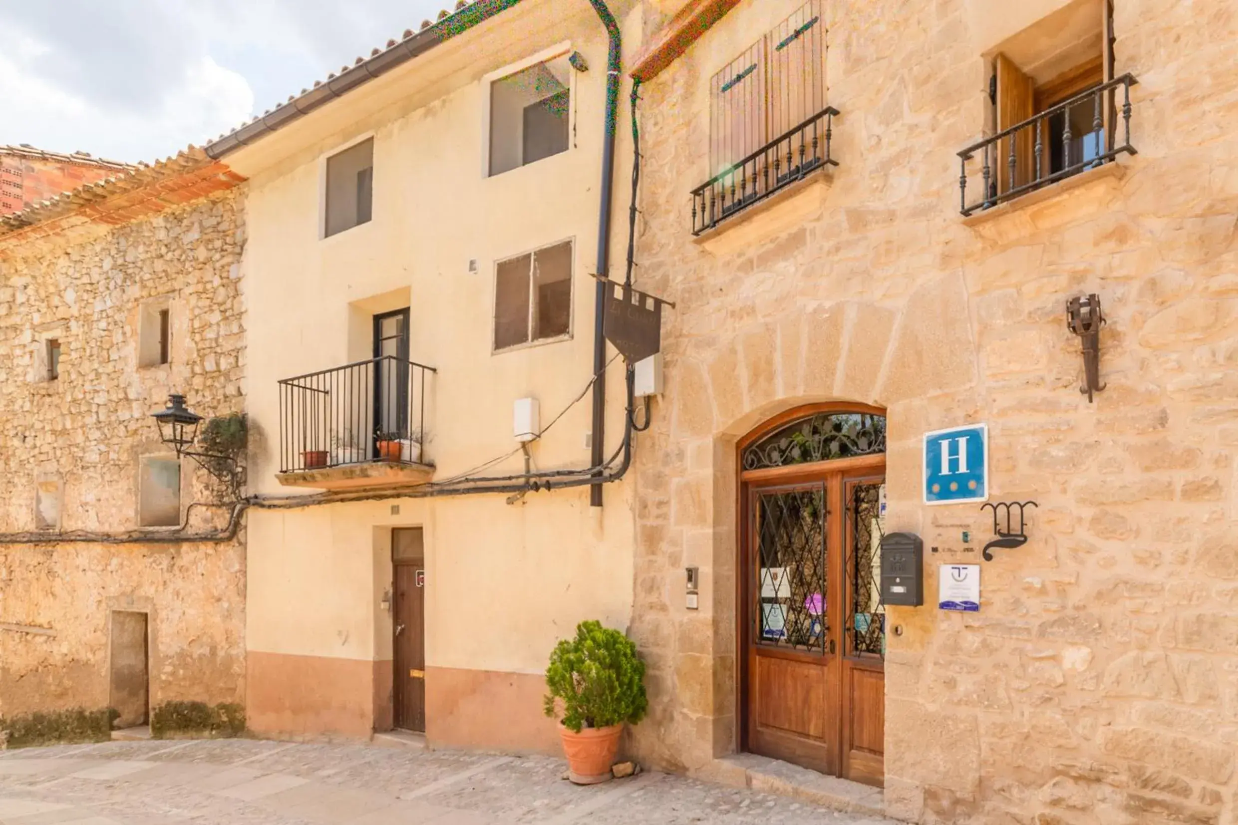 HOTEL EL CASTELL HOTEL EL CASTELL
