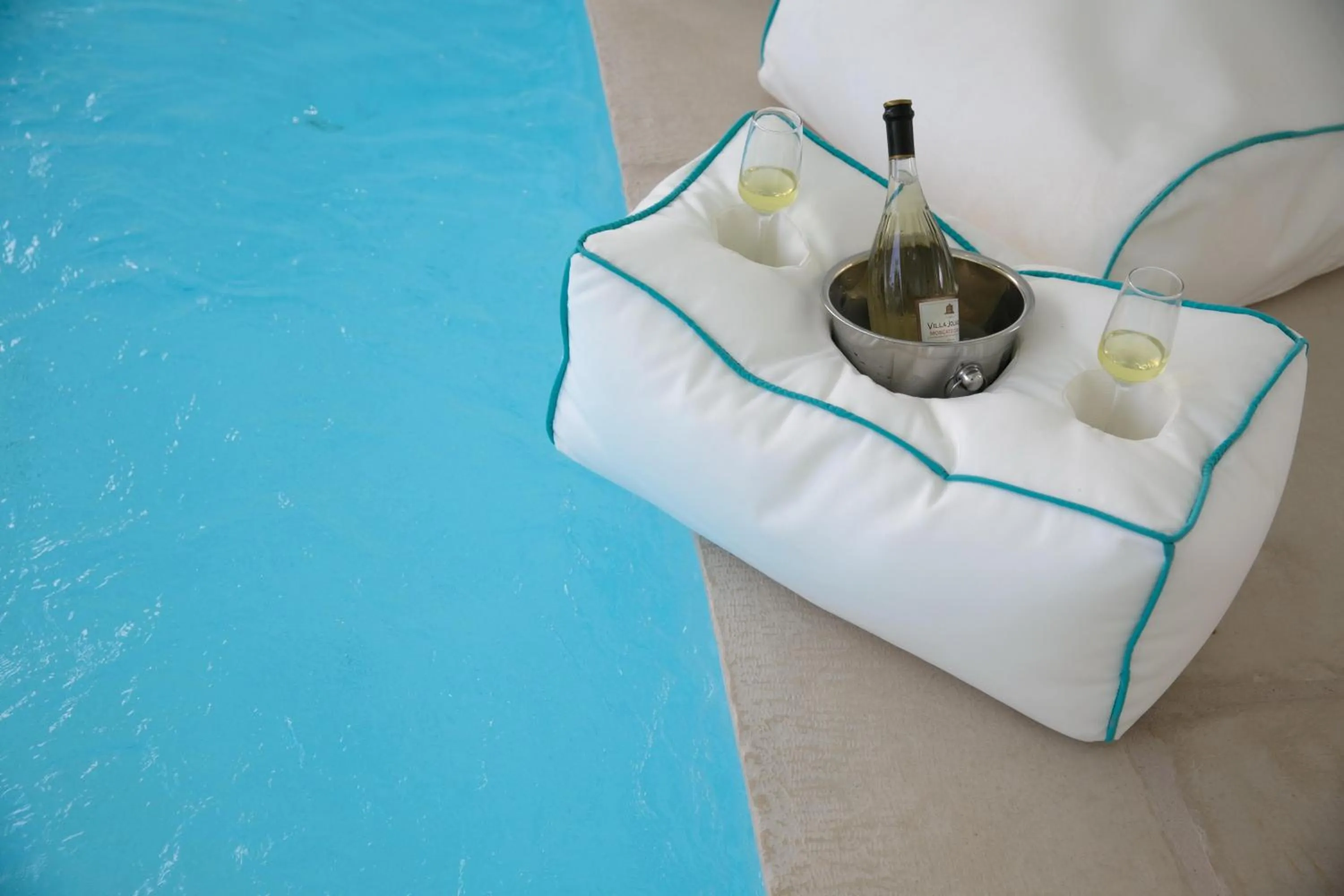 Patio in Majo Suites Hotel