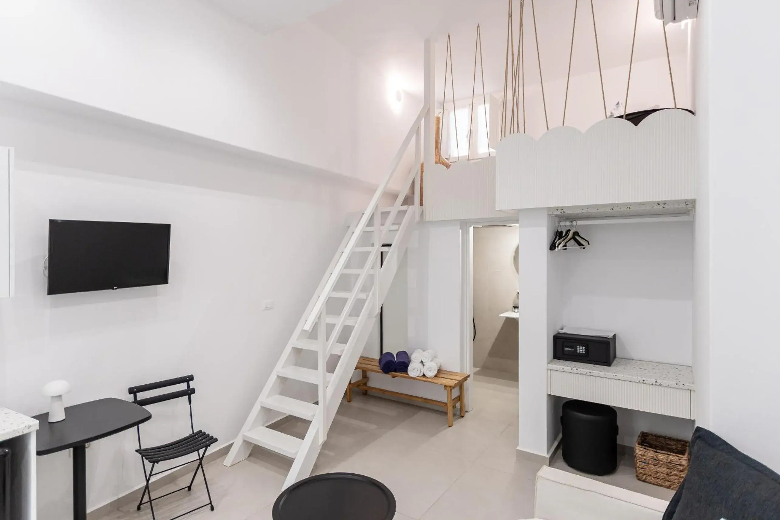 Connected Family Loft - Lower Level in Majo Suites Hotel Connected Family Loft - Lower Level in Majo Suites Hotel