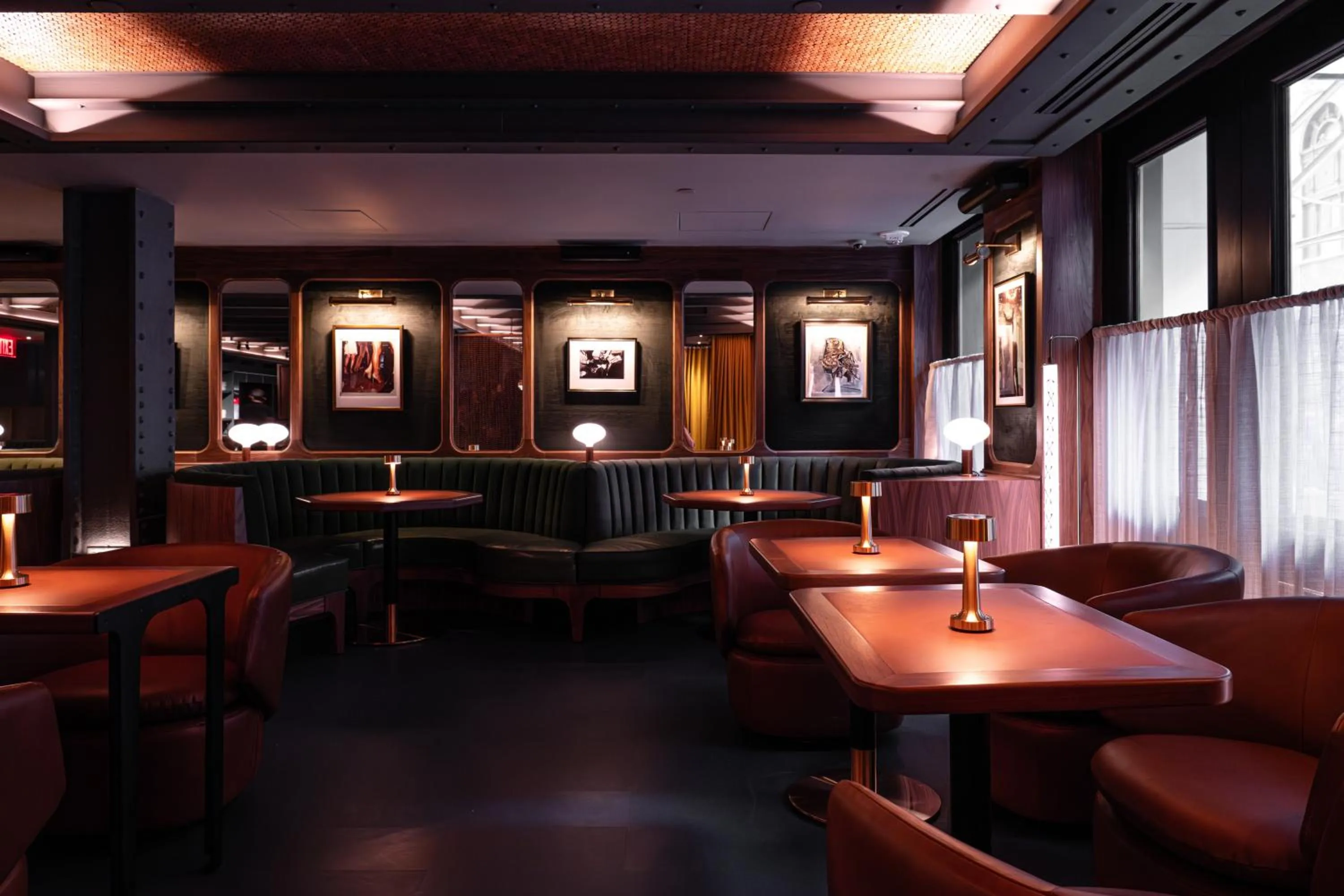 Restaurant/places to eat in Martinique New York on Broadway, Curio Collection by Hilton