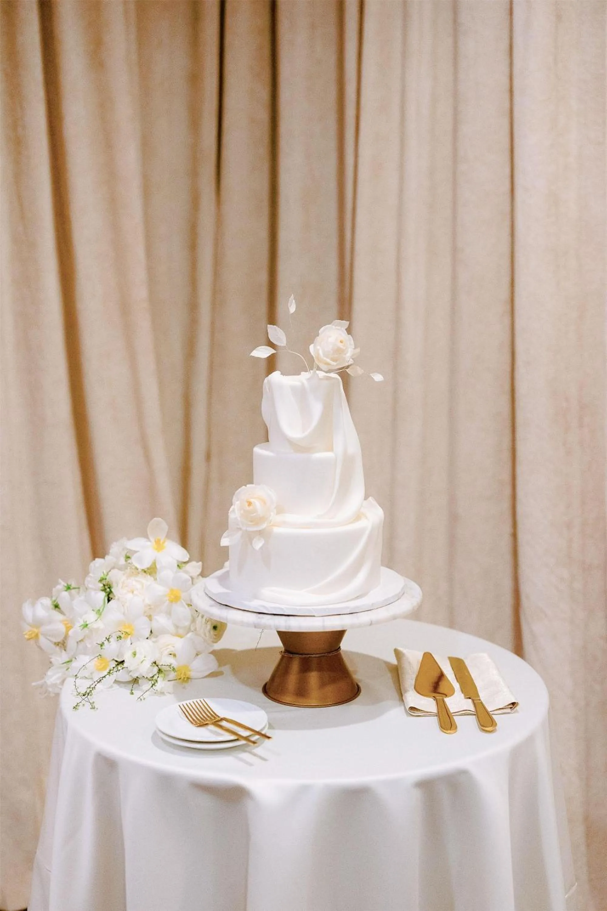 Martinique New York on Broadway, Curio Collection by Hilton