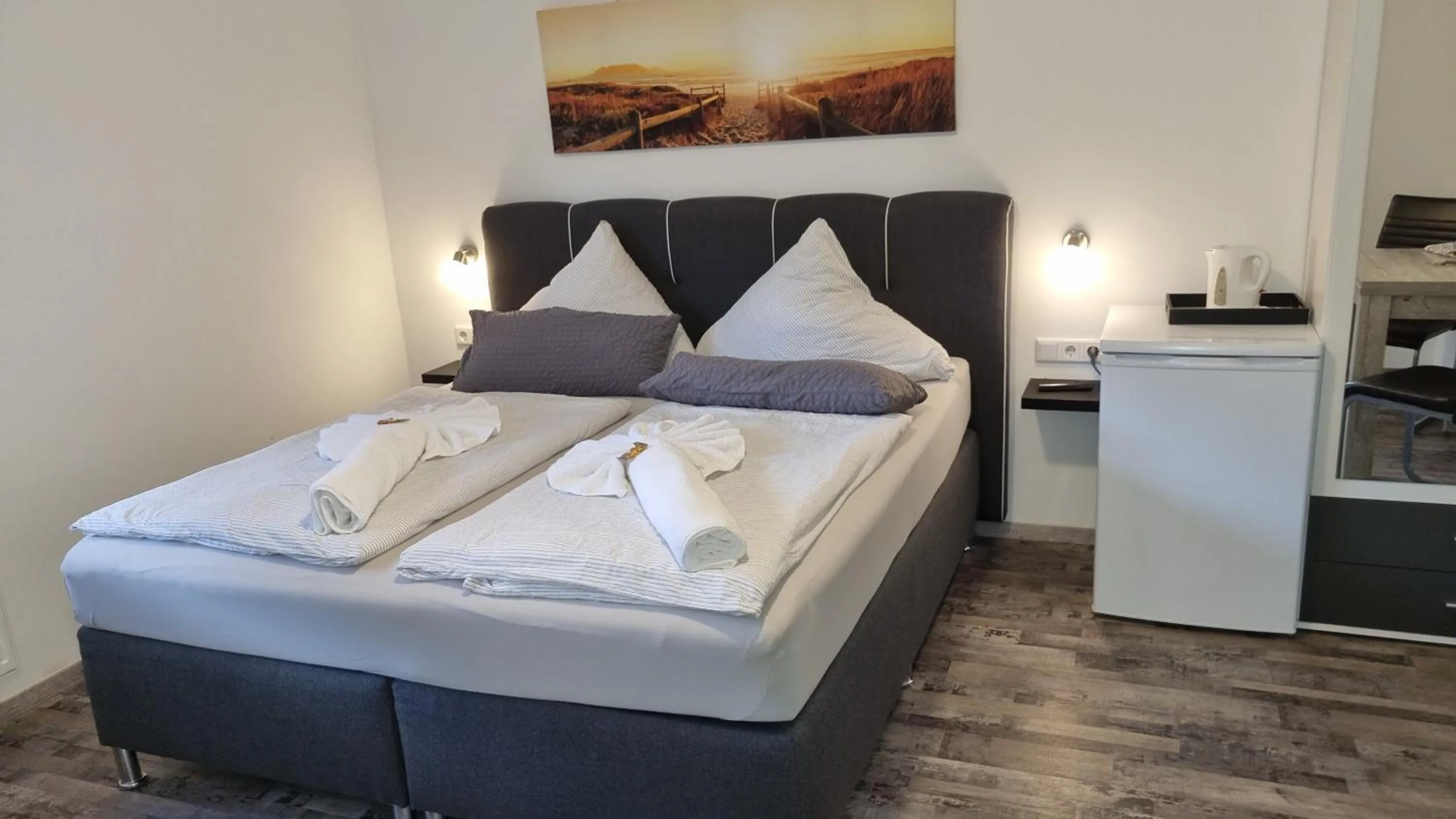 Bedroom, Bed in Pension Likedeeler