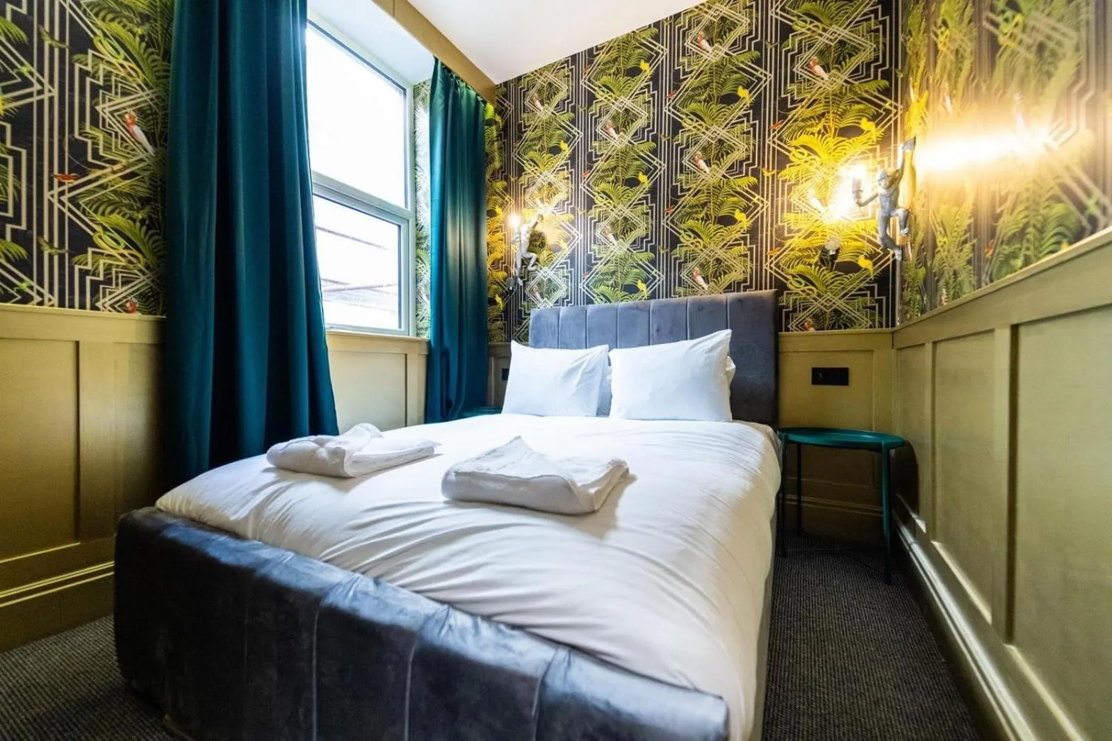 Bedroom, Bed in Luxury Blackpool Apartments by Sasco