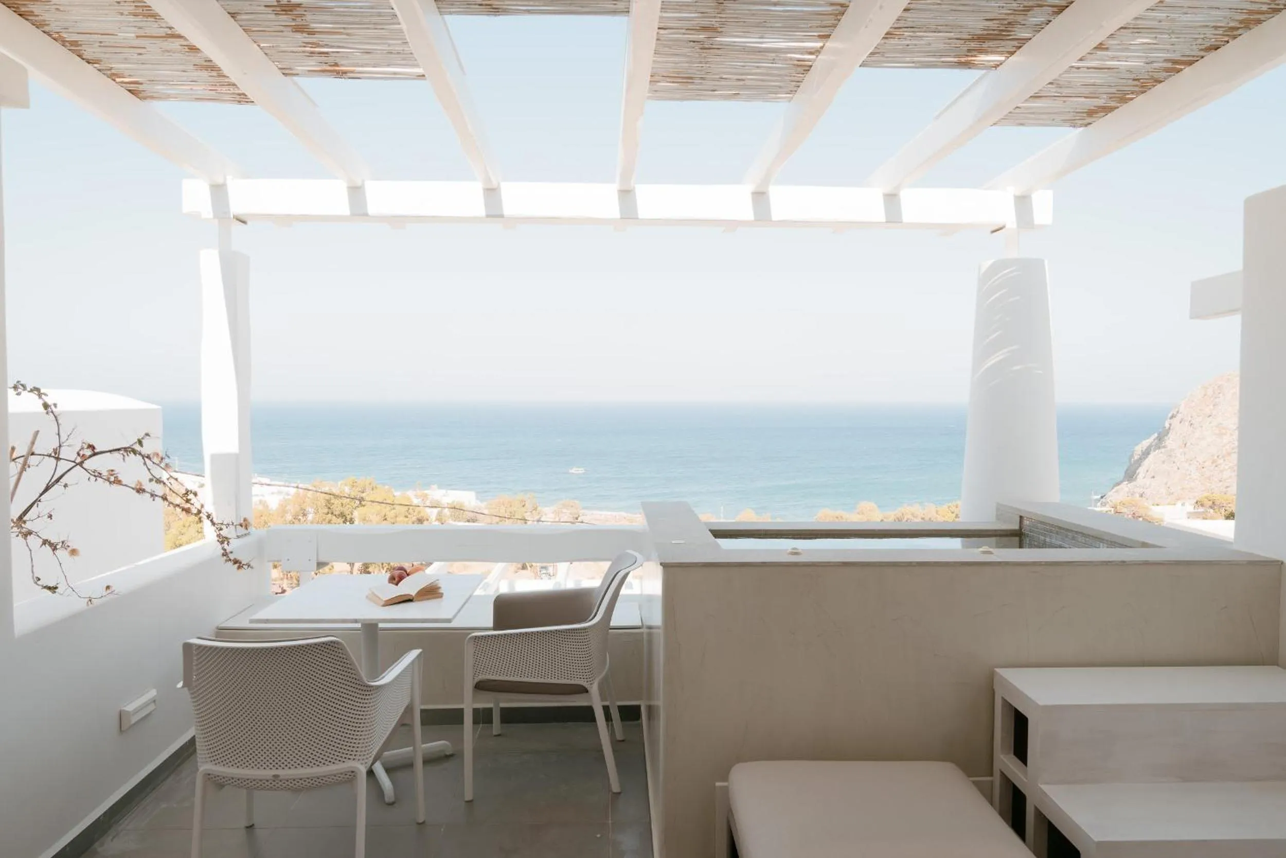 Deluxe Suite with Sea View and outdoor Hot Tub in Mon Signor Adults Only Boutique Hotel - Kamari Santorini