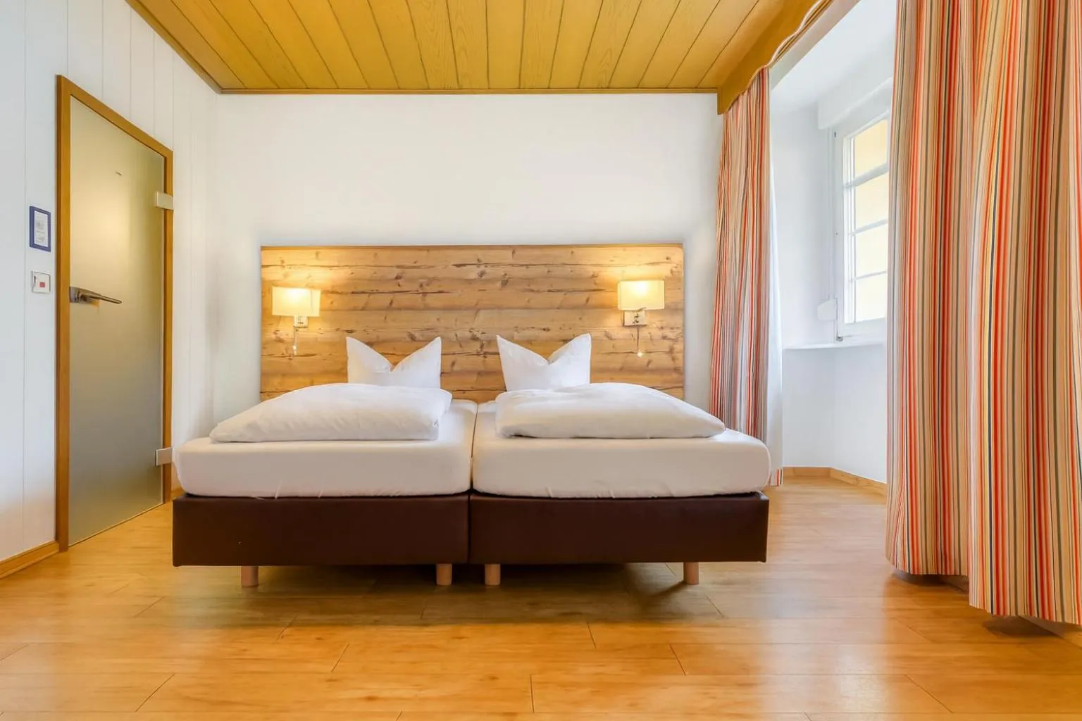 Photo of the whole room, Bed in Landgasthof Hotel Rebstock