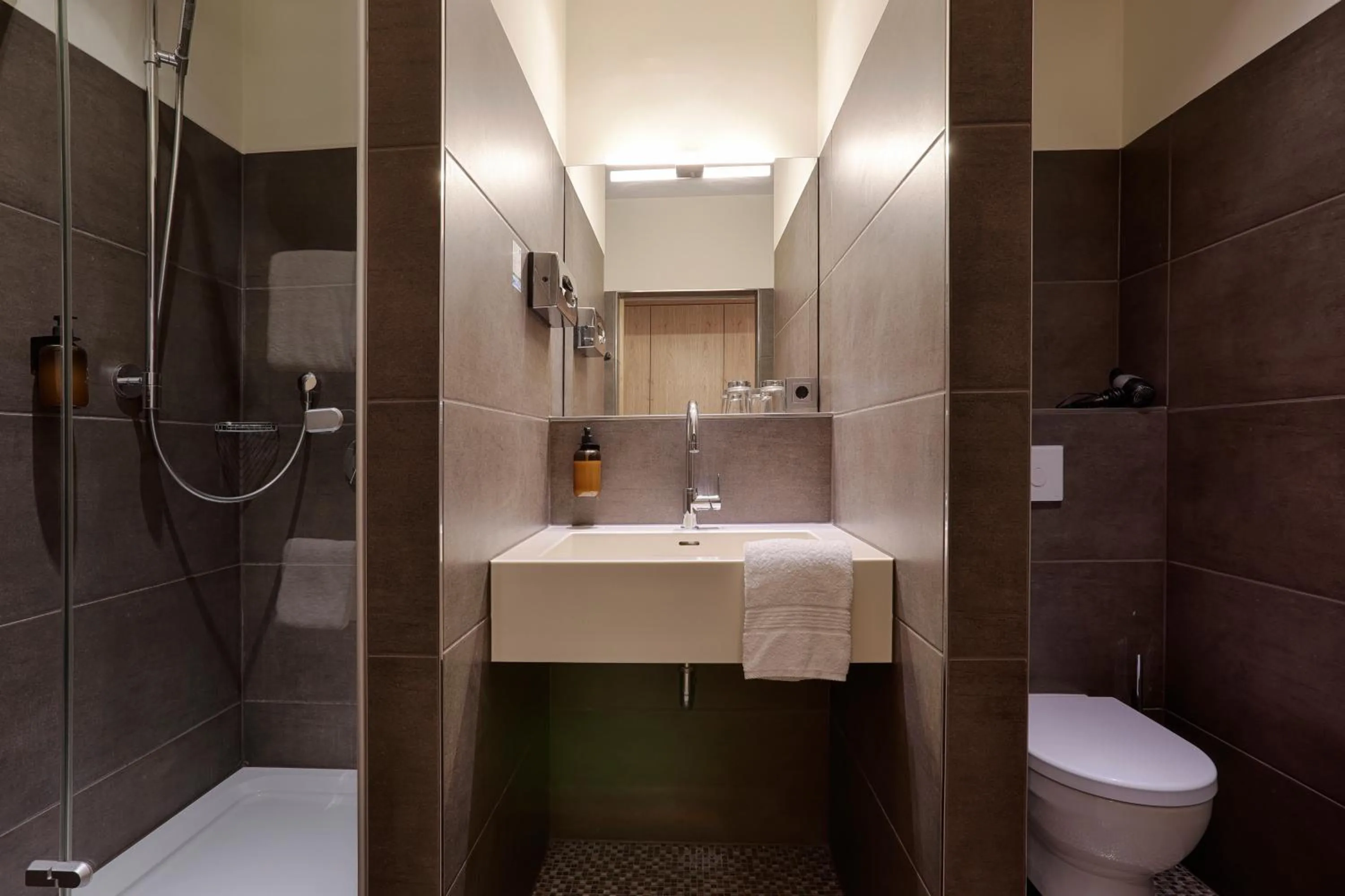 Bathroom in homie hotel Wiener Botschaft