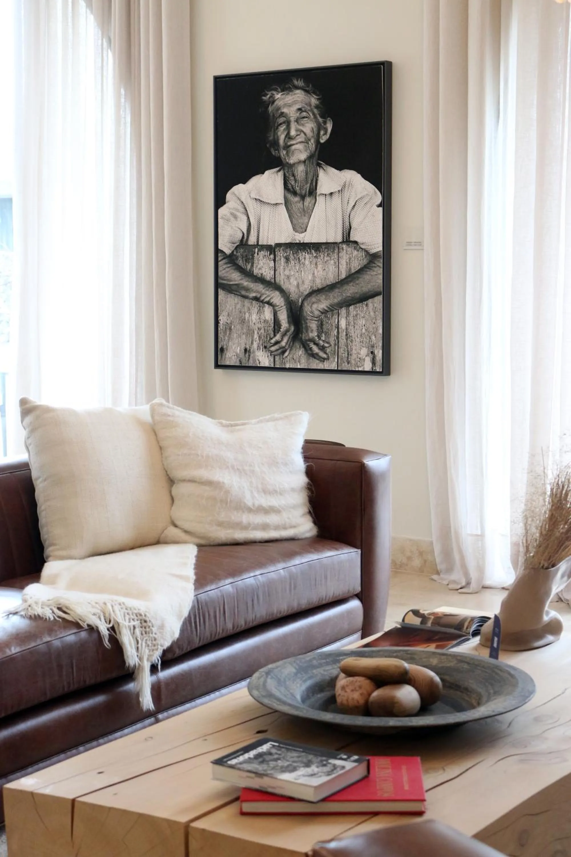 Living room in Susana Balbo Winemaker's House - Relais & Chateaux