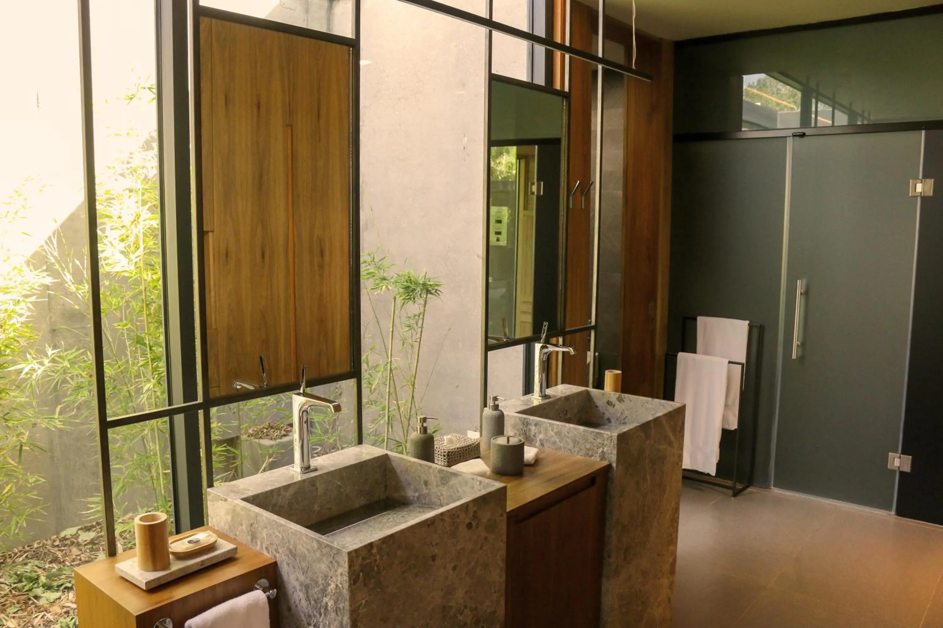 Bathroom in Susana Balbo Winemaker's House - Relais & Chateaux