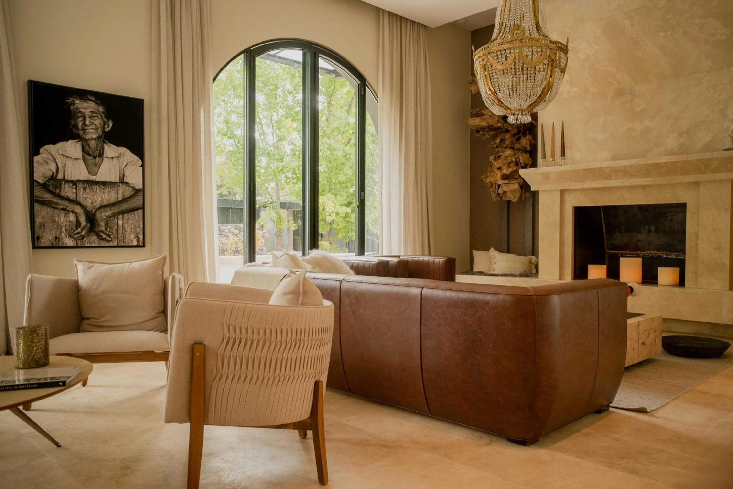 Living room in Susana Balbo Winemaker's House - Relais & Chateaux