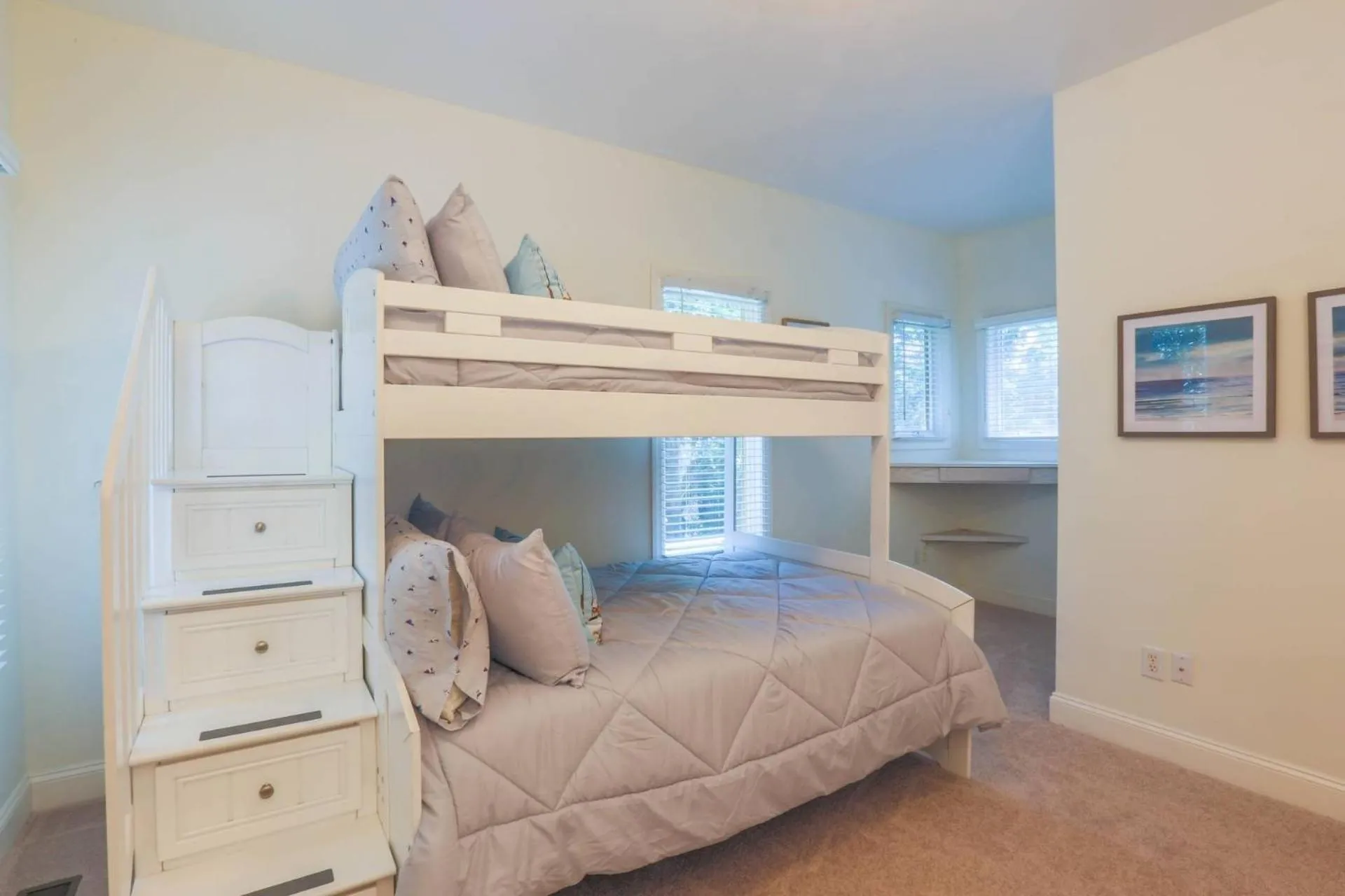 Bed in Fairway Five Clubhouse