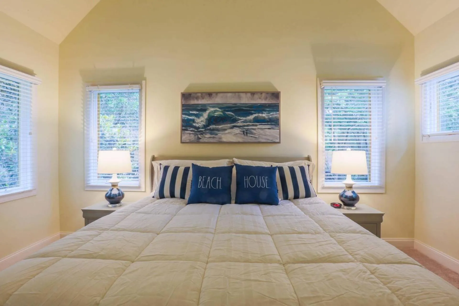 Bed in Fairway Five Clubhouse