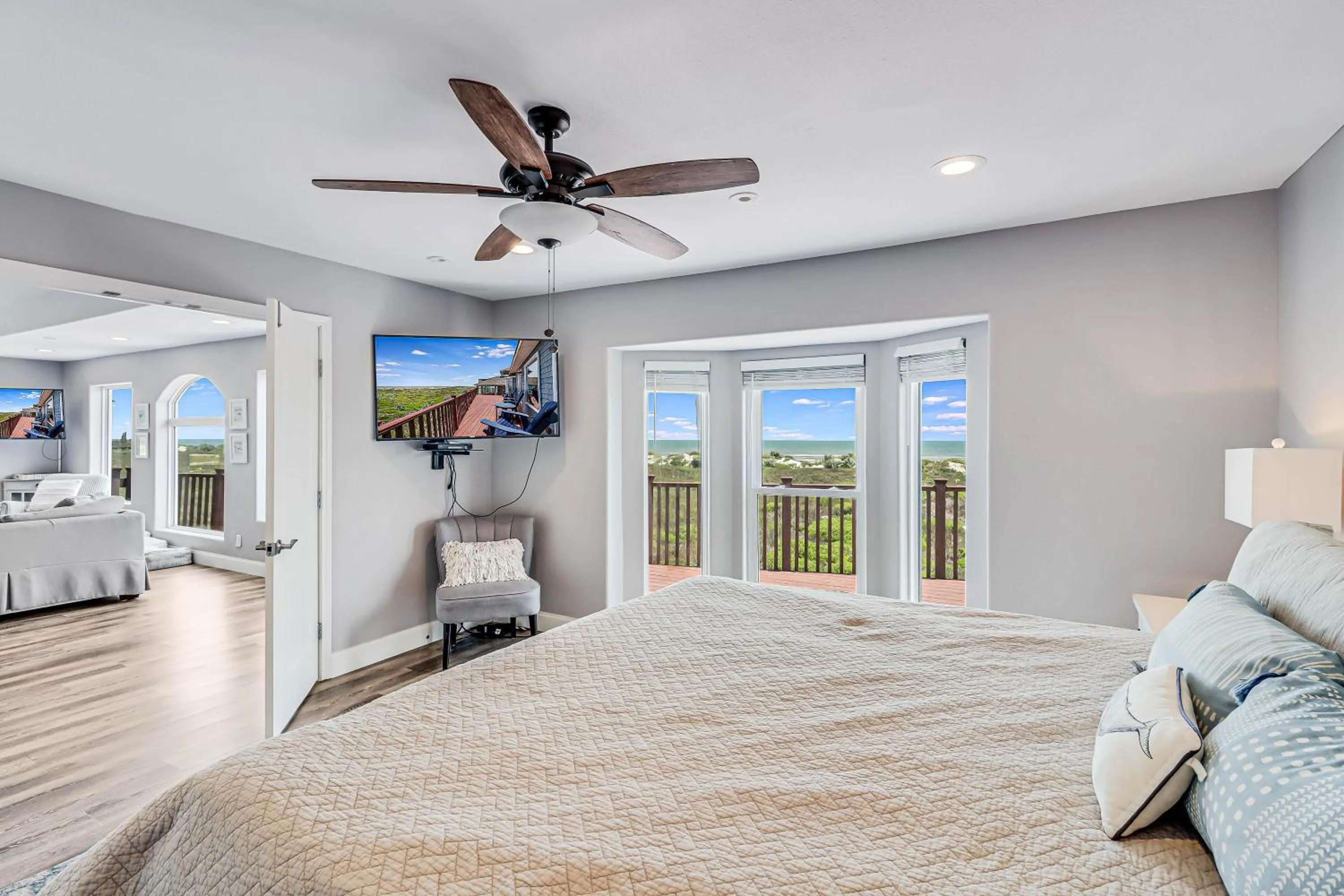 Other, Bed in Lost and Found GW110