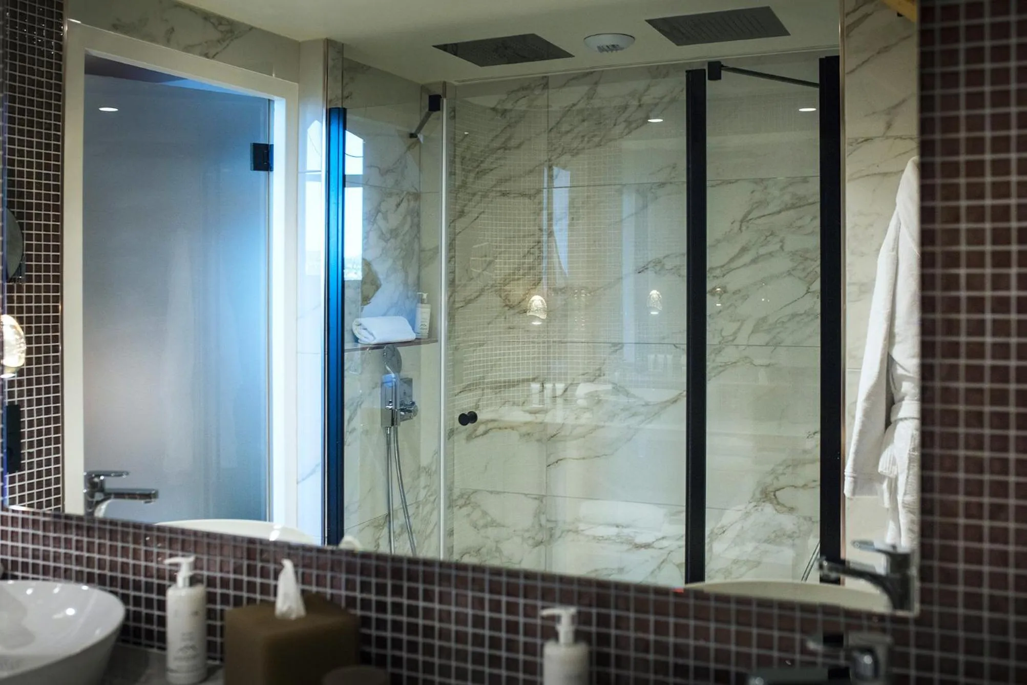 Bathroom in Le Pélican