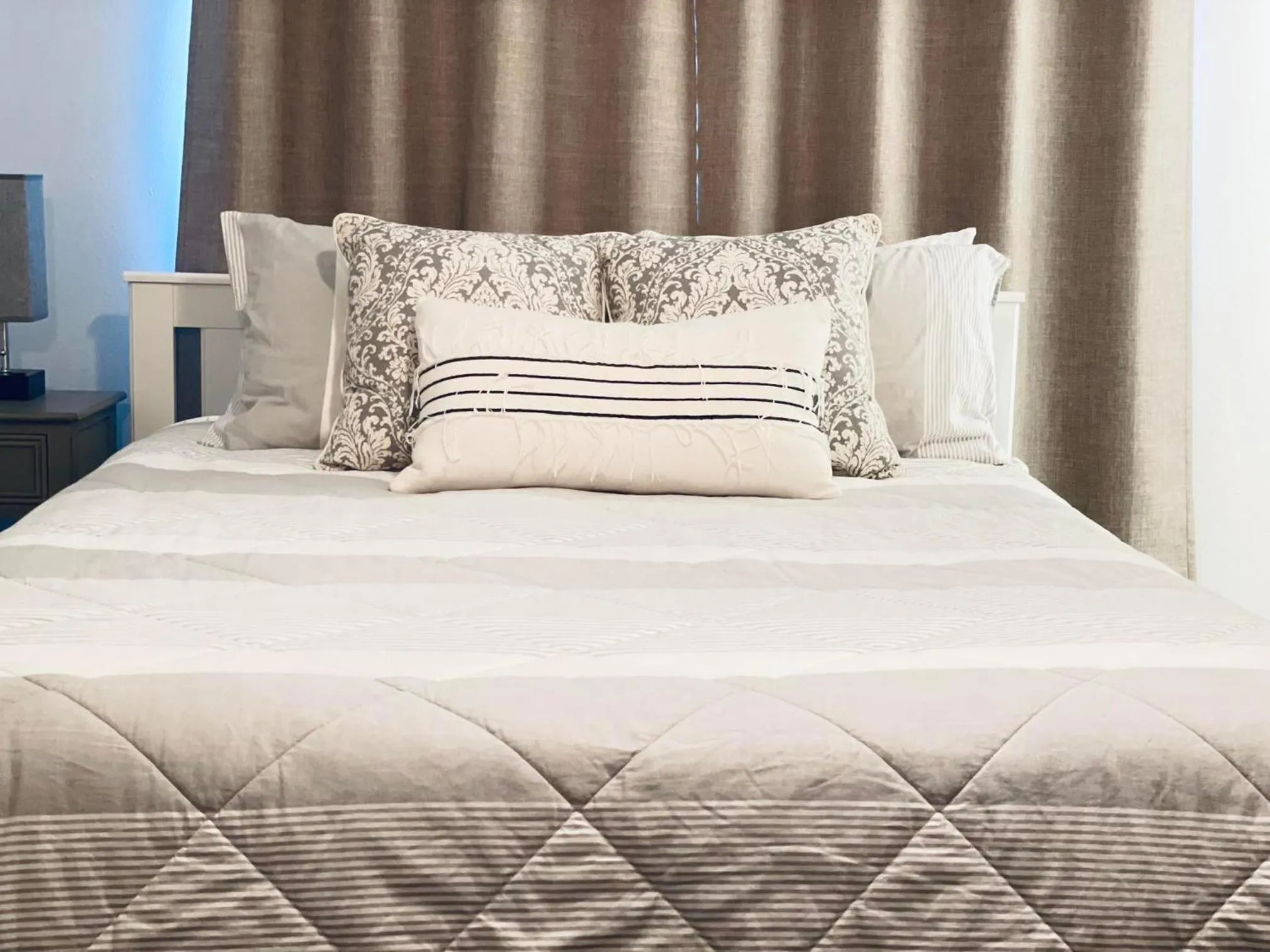 Bed in South Zion Inn and Suites