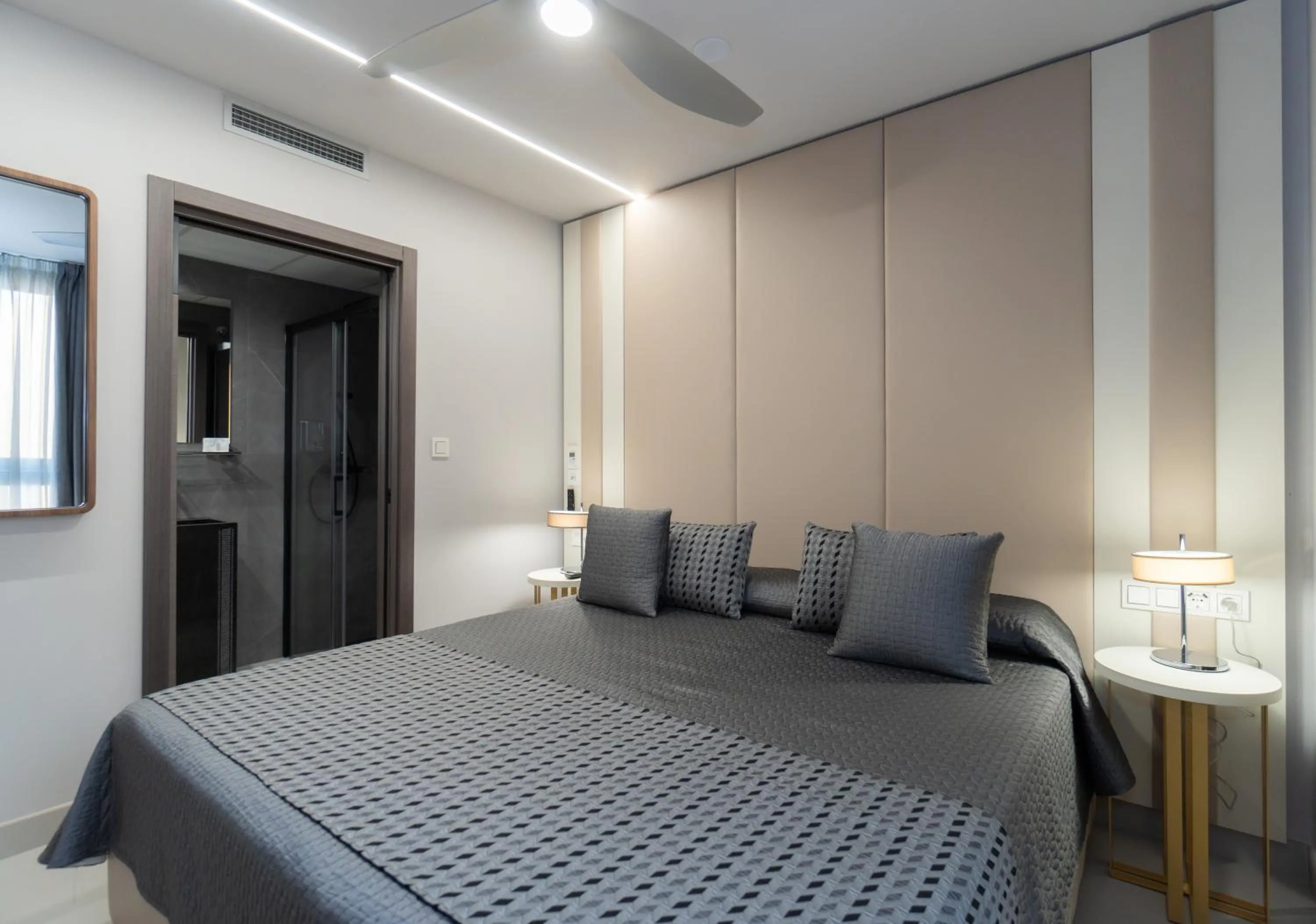 Bed in Hotel Perla del Sur