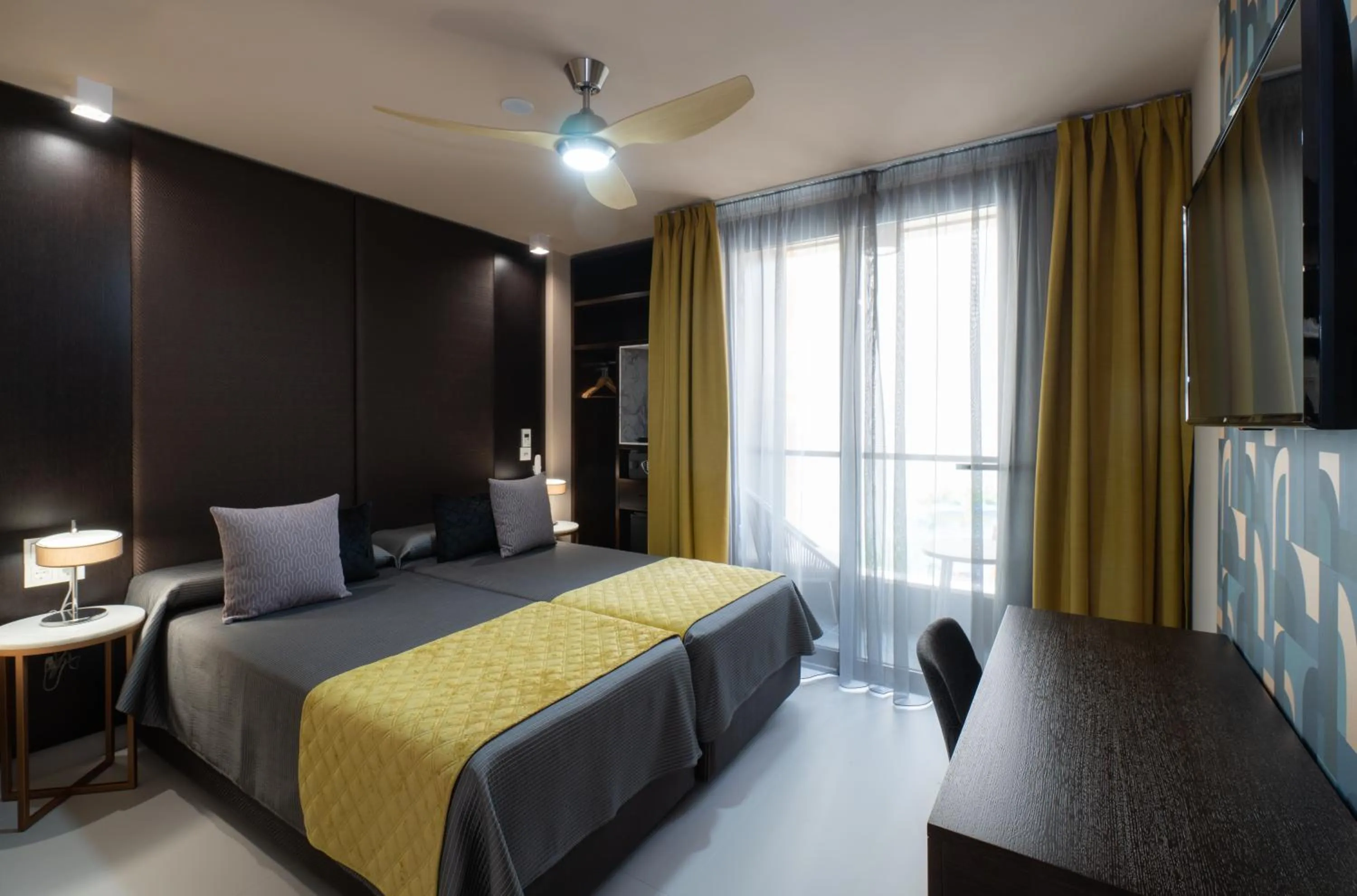 Bed in Hotel Perla del Sur