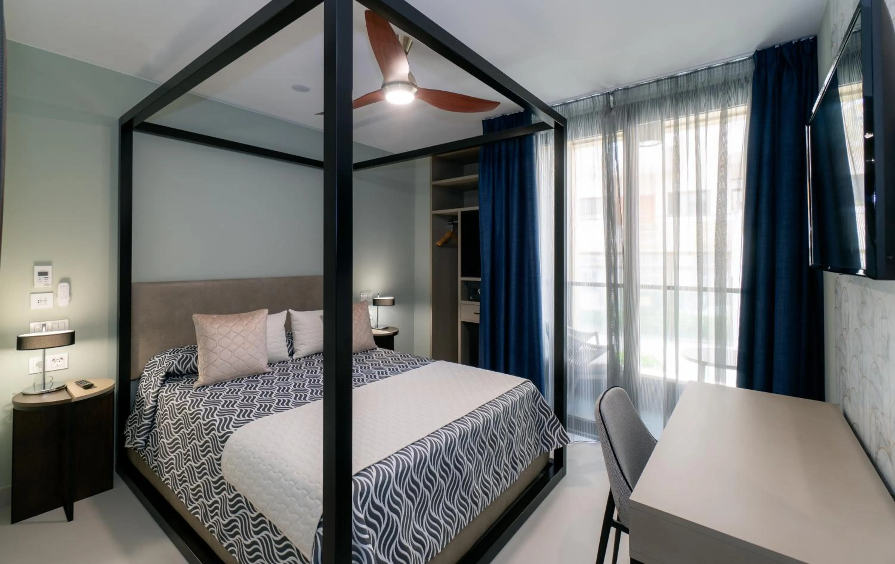 Bed in Hotel Perla del Sur