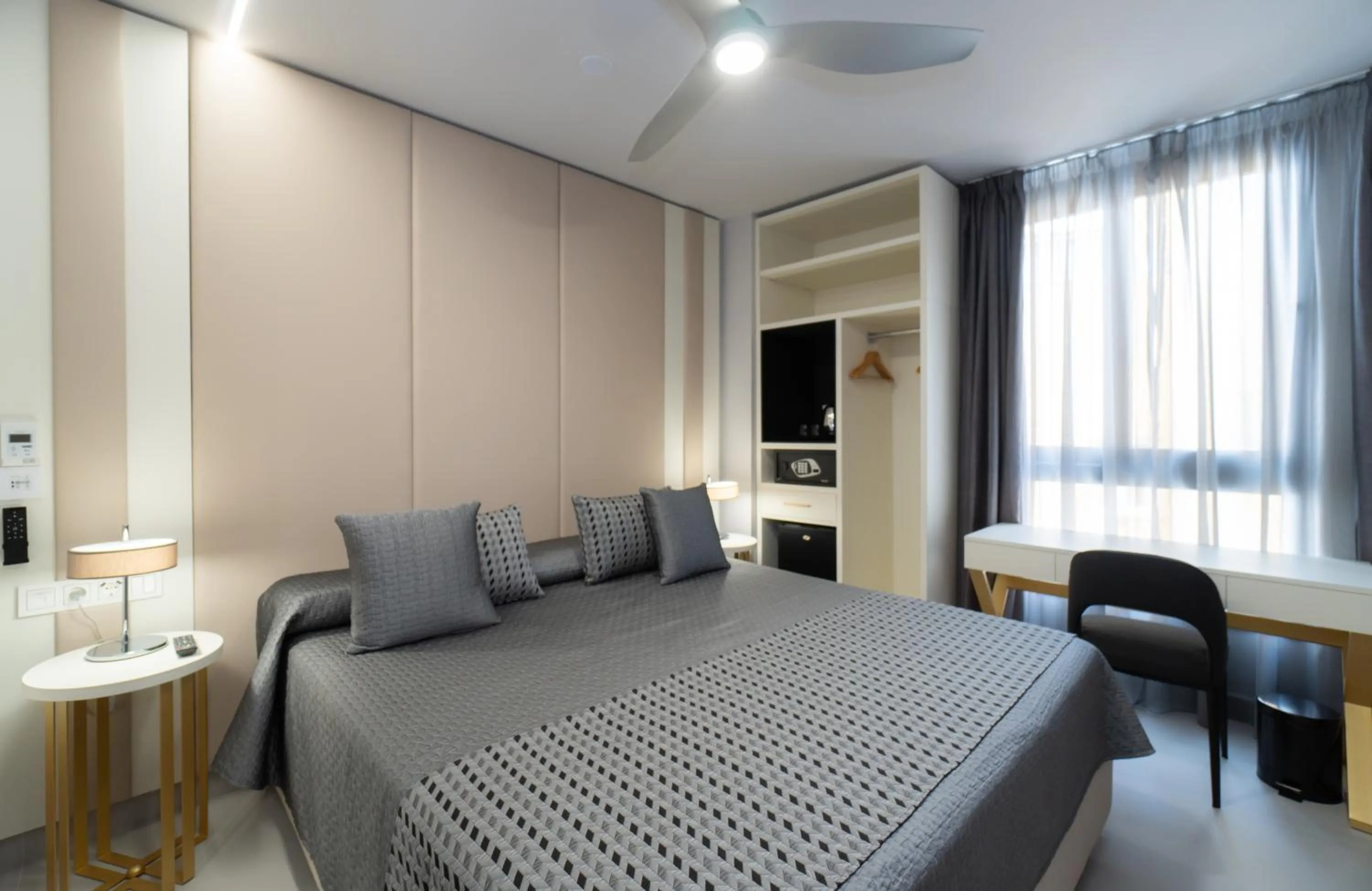 Bed in Hotel Perla del Sur