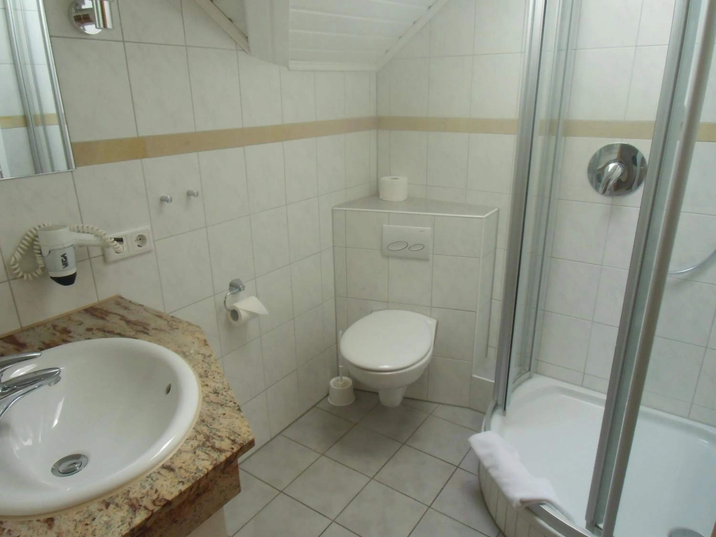 Bathroom in Gasthof zum Goldenen Lamm