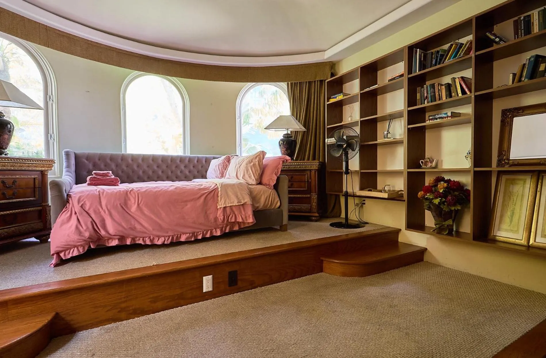 Bed in Beverly Hills Spanish