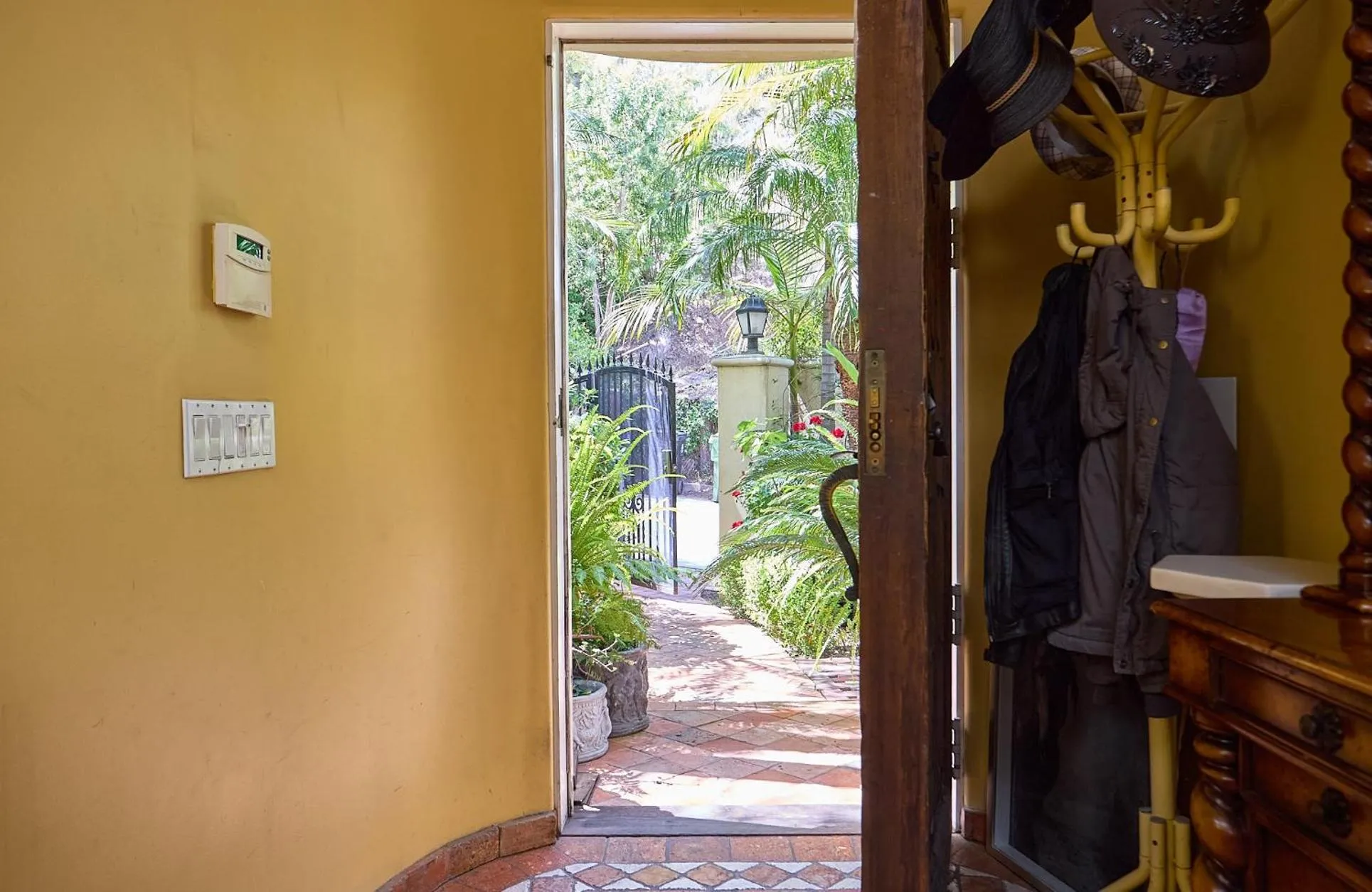 Garden in Beverly Hills Spanish