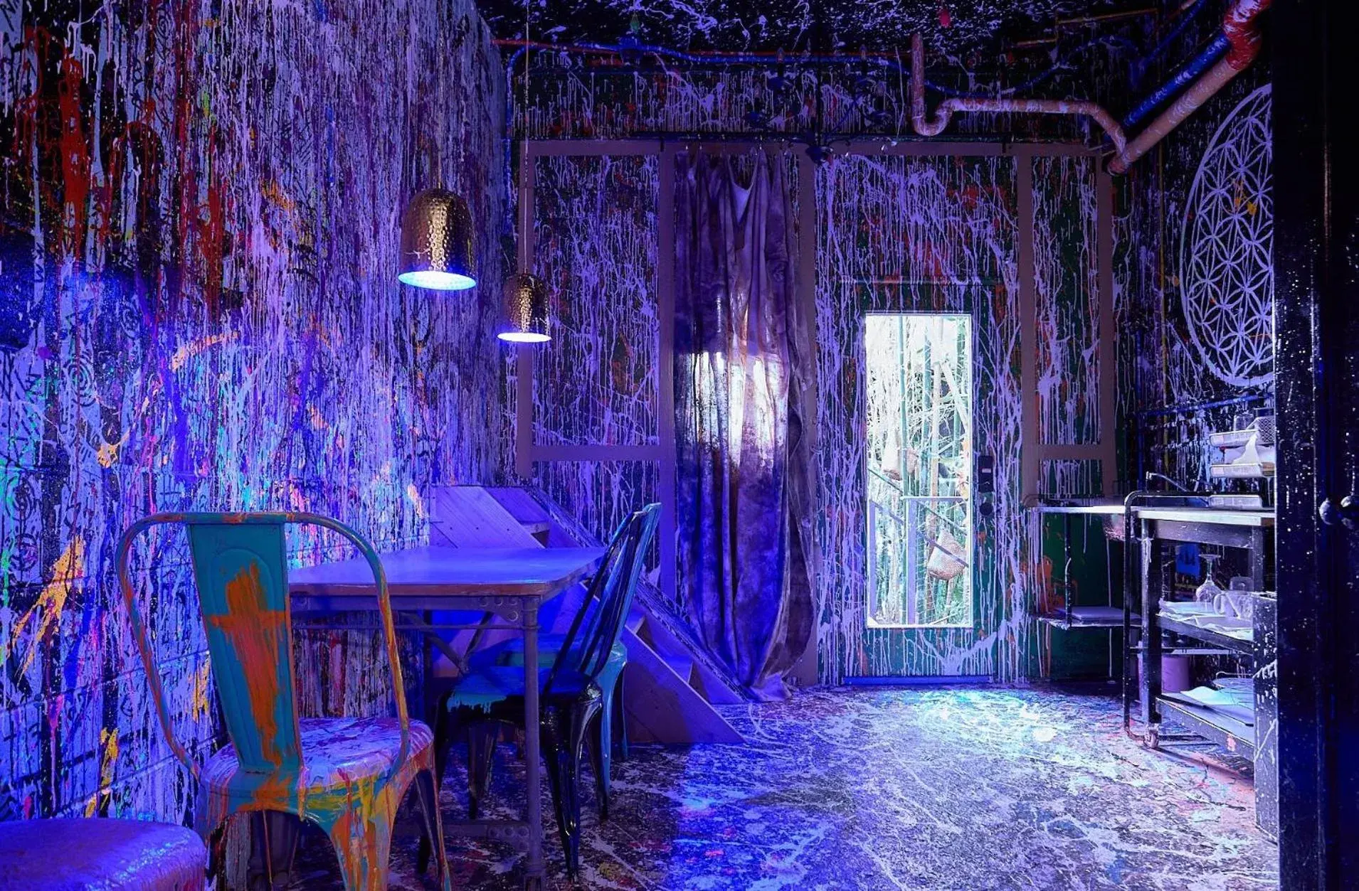 Artist's Loft in Beverly Hills Spanish Artist's Loft in Beverly Hills Spanish