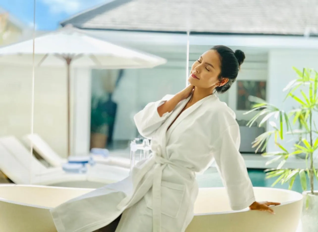 People in Alami Luxury Villa