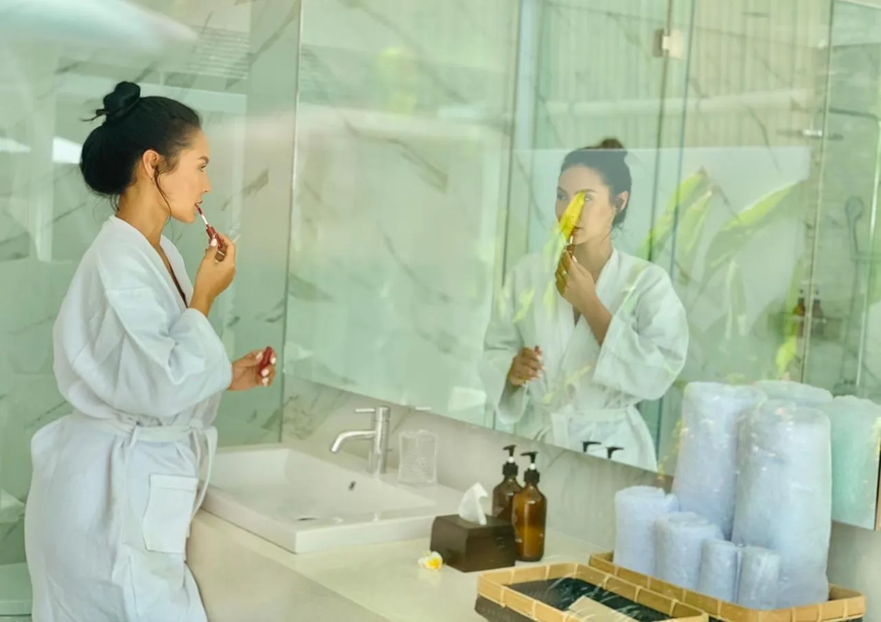 People in Alami Luxury Villa