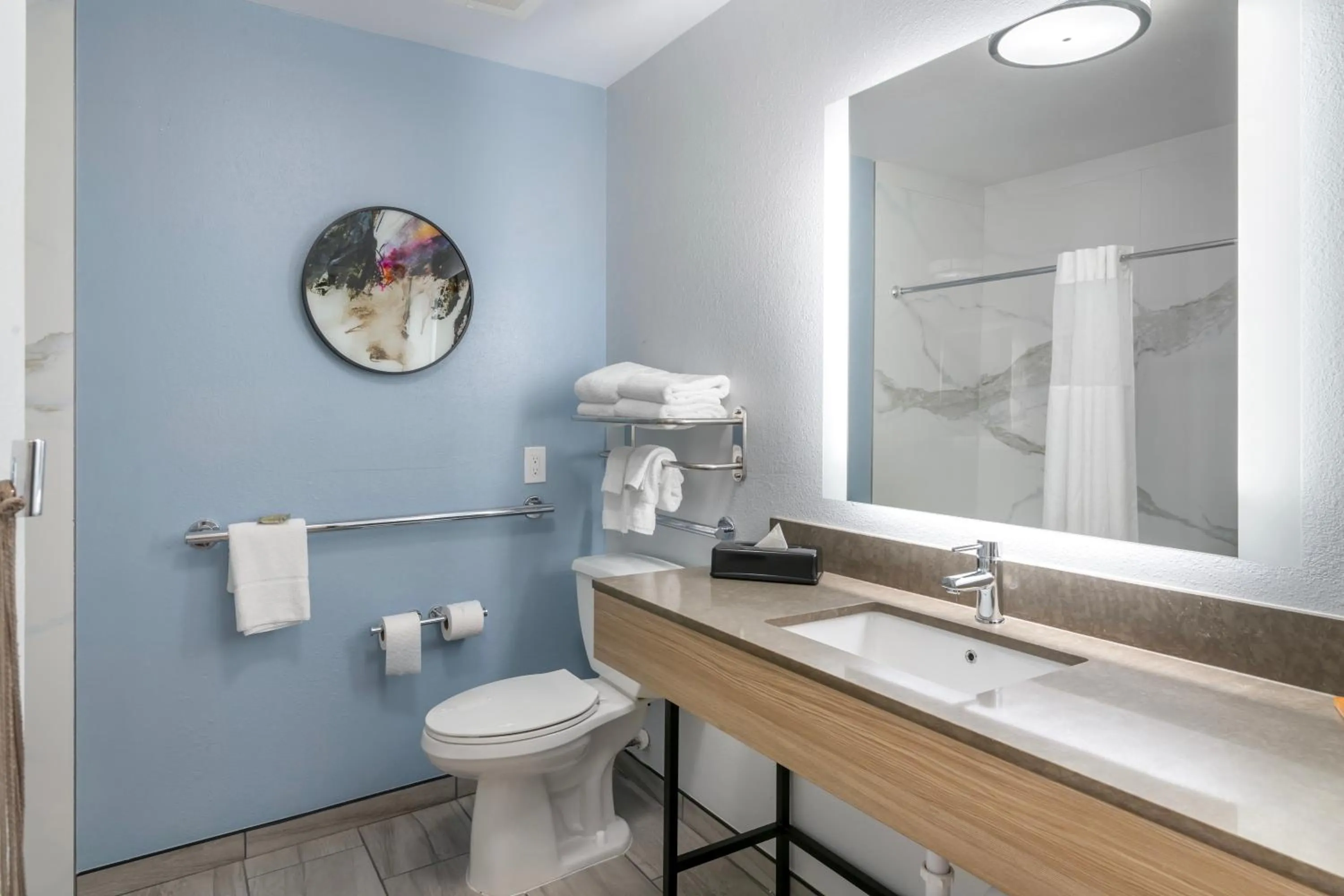 Bathroom in Country Inn & Suites By Radisson, Savannah Airport, GA